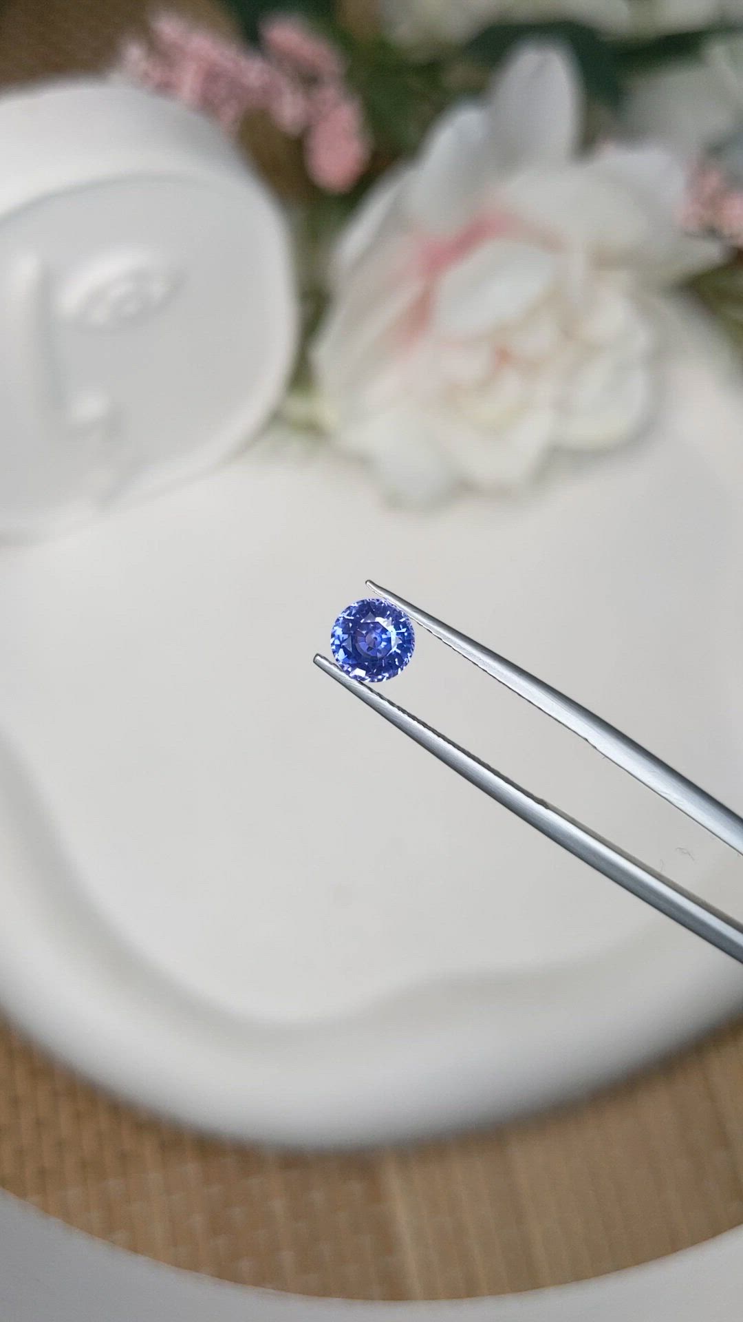 1.04 Ct. Purplish Blue Sapphire from Ceylon (Sri Lanka) Size Video