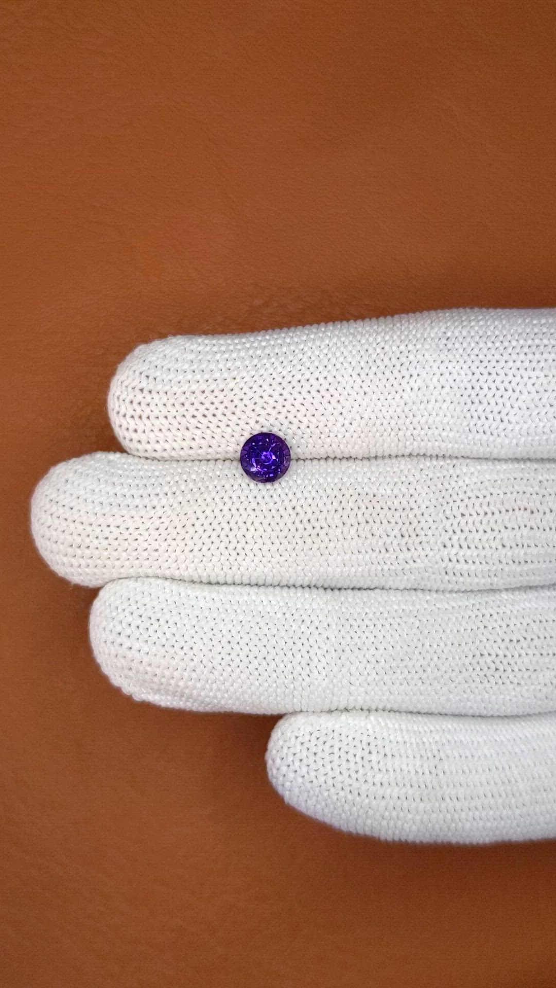 1.14 Ct. Bluish Purple Sapphire from Ceylon (Sri Lanka) Size Video