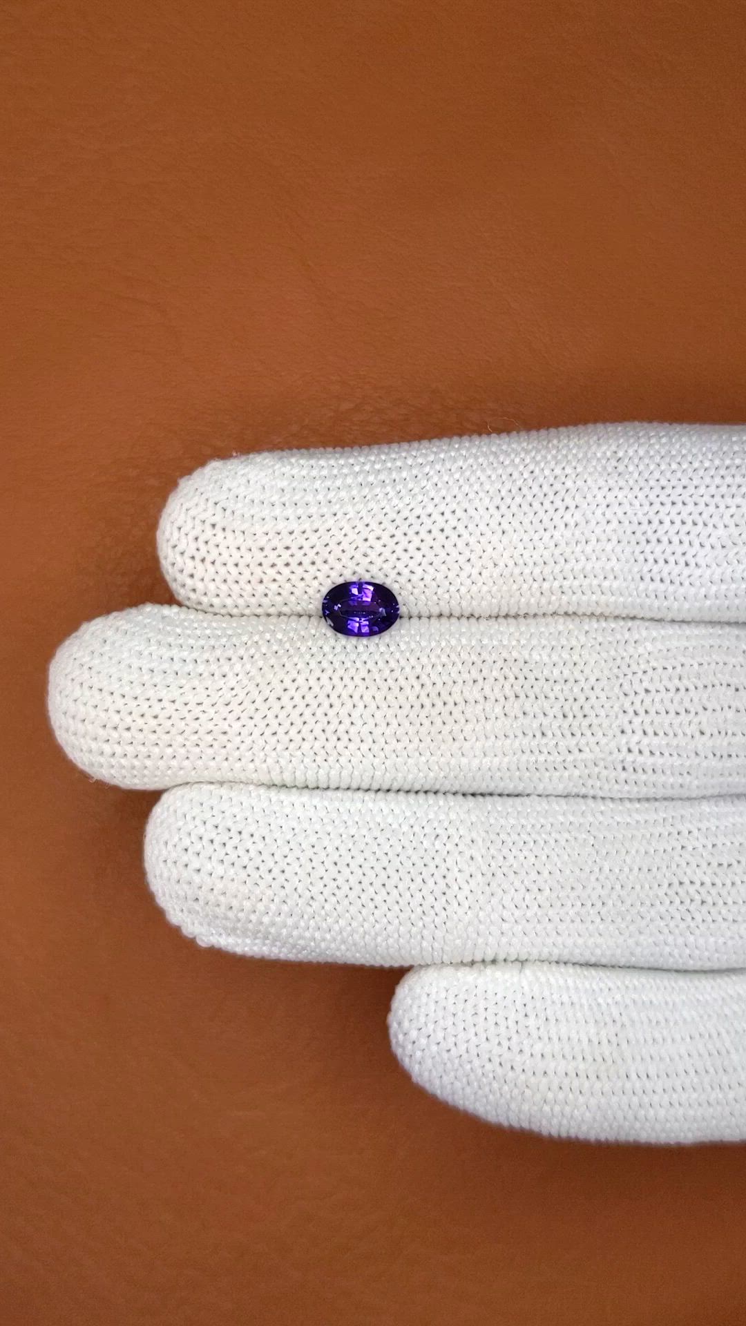 0.94 Ct. Purplish Blue Sapphire from Ceylon (Sri Lanka) Size Video
