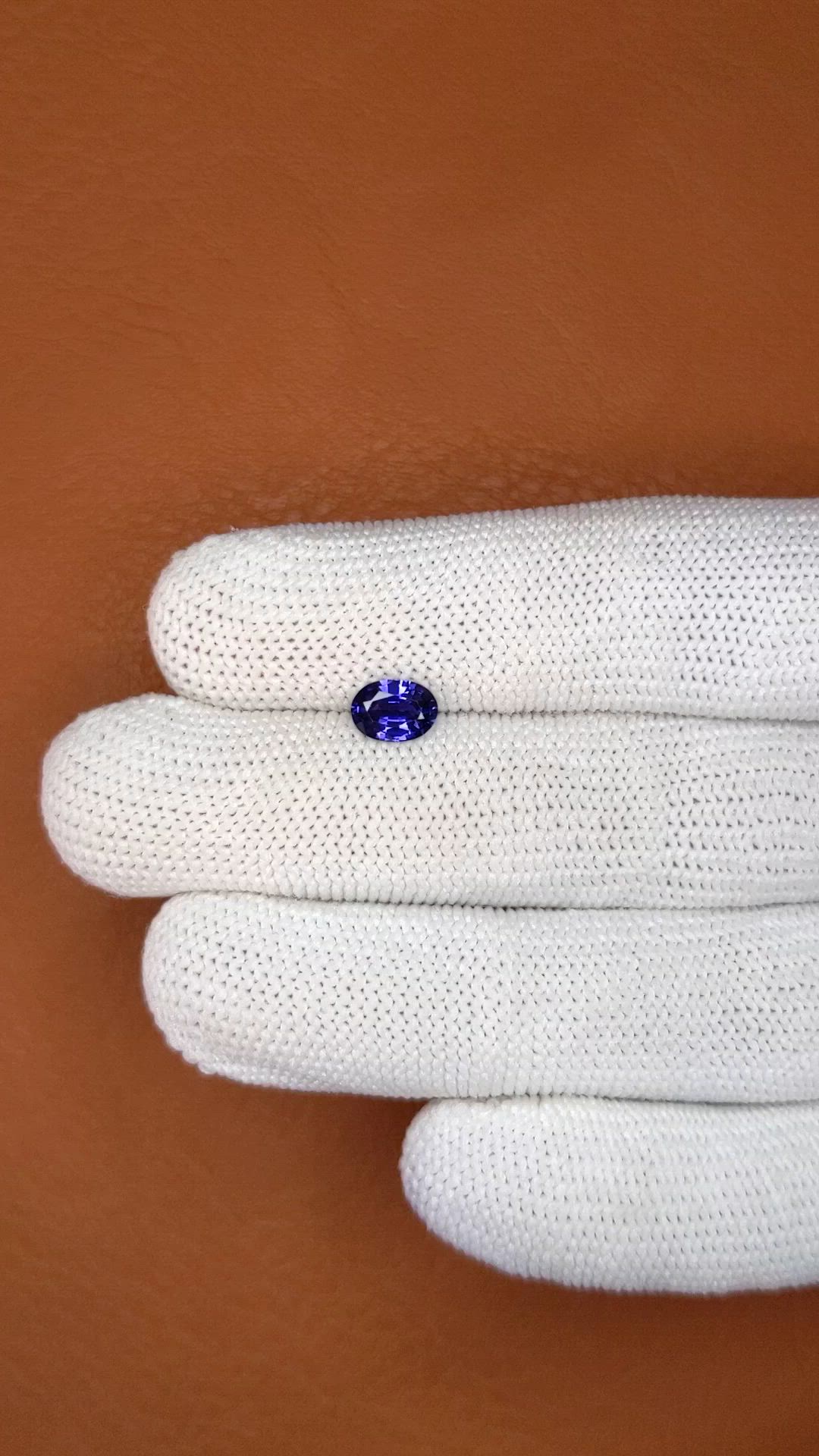 0.89 Ct. Purplish Blue Sapphire from Ceylon (Sri Lanka) Size Video