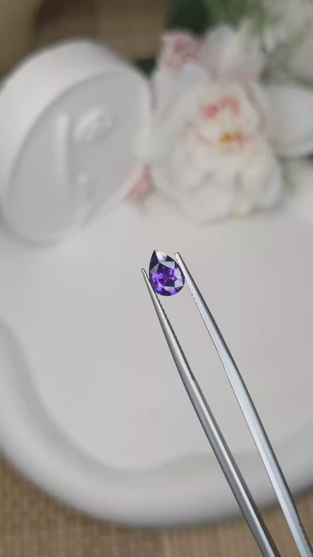 0.75 Ct. Bluish Purple Sapphire from Ceylon (Sri Lanka) Size Video