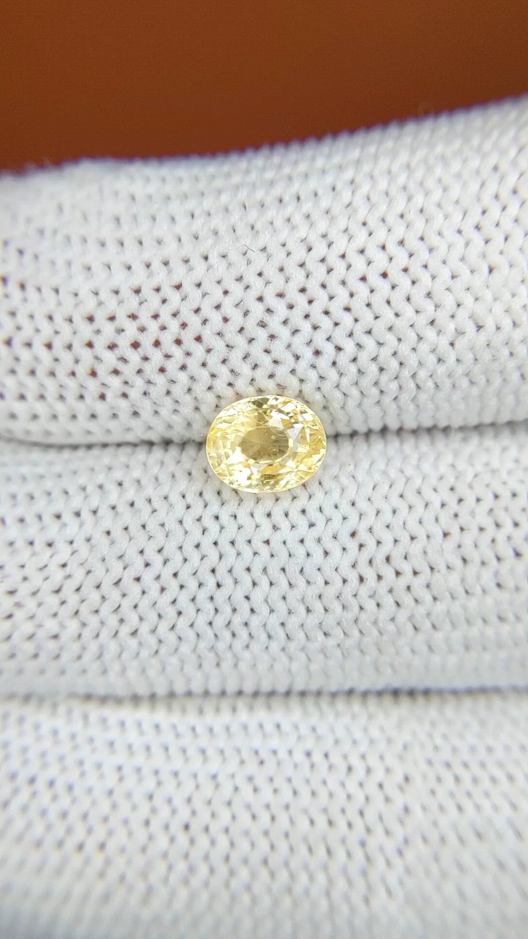 1.32 Ct. Yellow Sapphire from Ceylon (Sri Lanka) Size Video