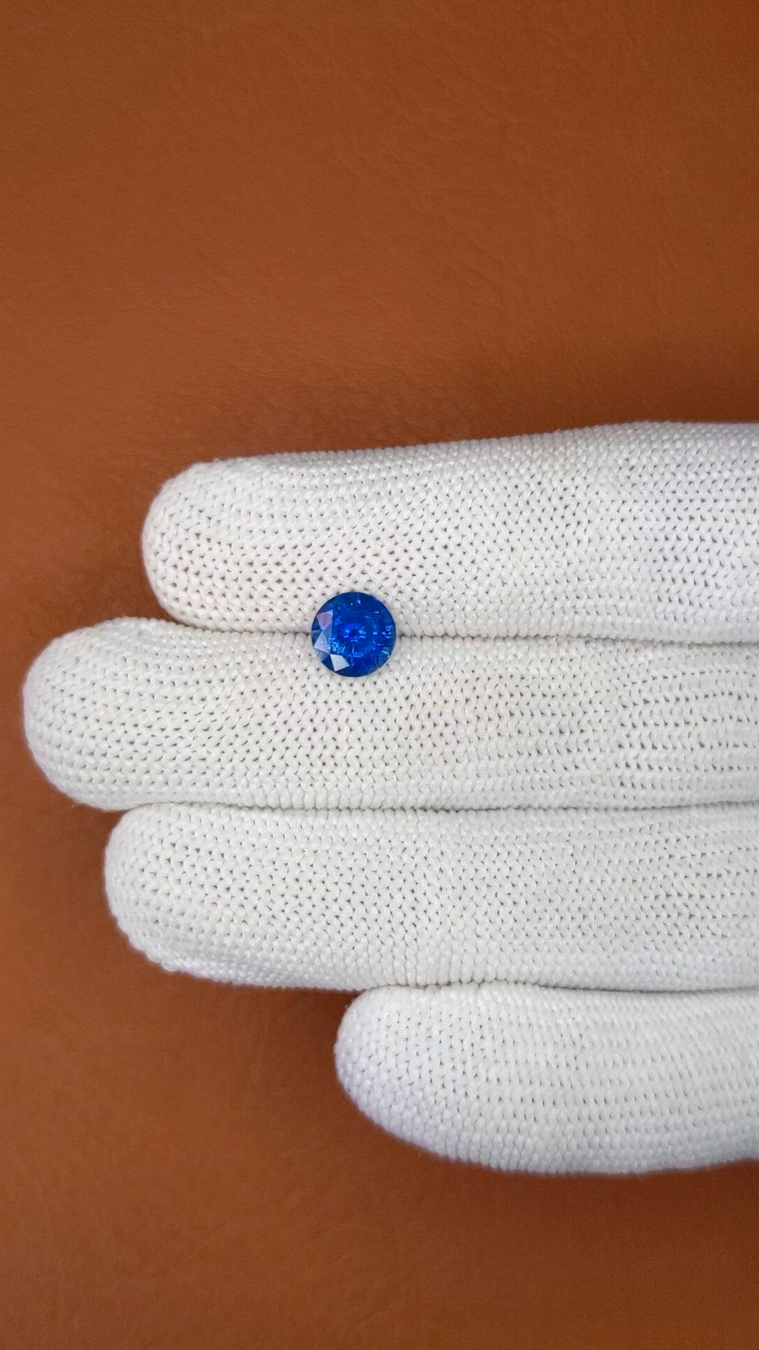 1.81 Ct. Blue Sapphire from Ceylon (Sri Lanka) Size Video