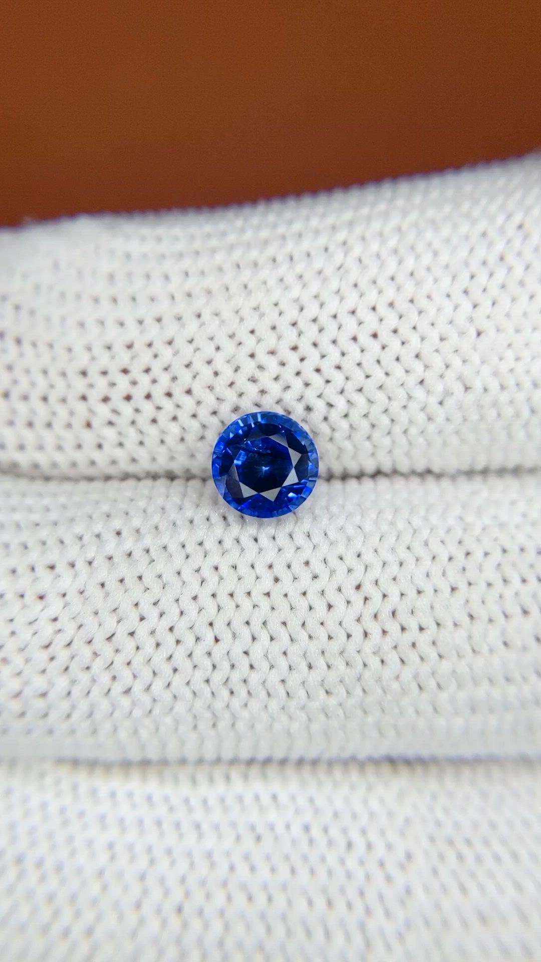 1.17 Ct. Blue Sapphire from Ceylon (Sri Lanka) Size Video