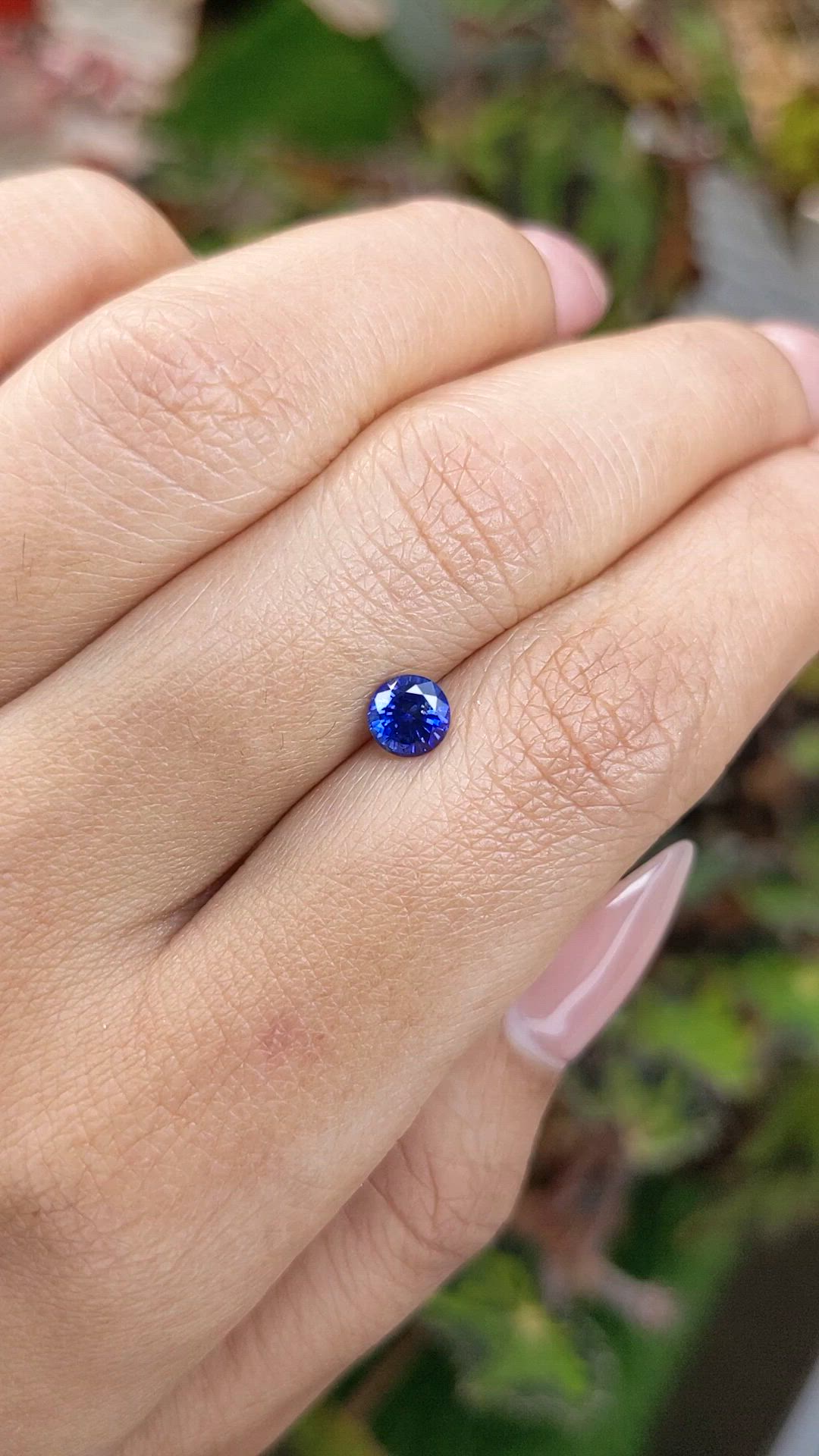 0.75 Ct. Blue Sapphire from Ceylon (Sri Lanka) Size Video