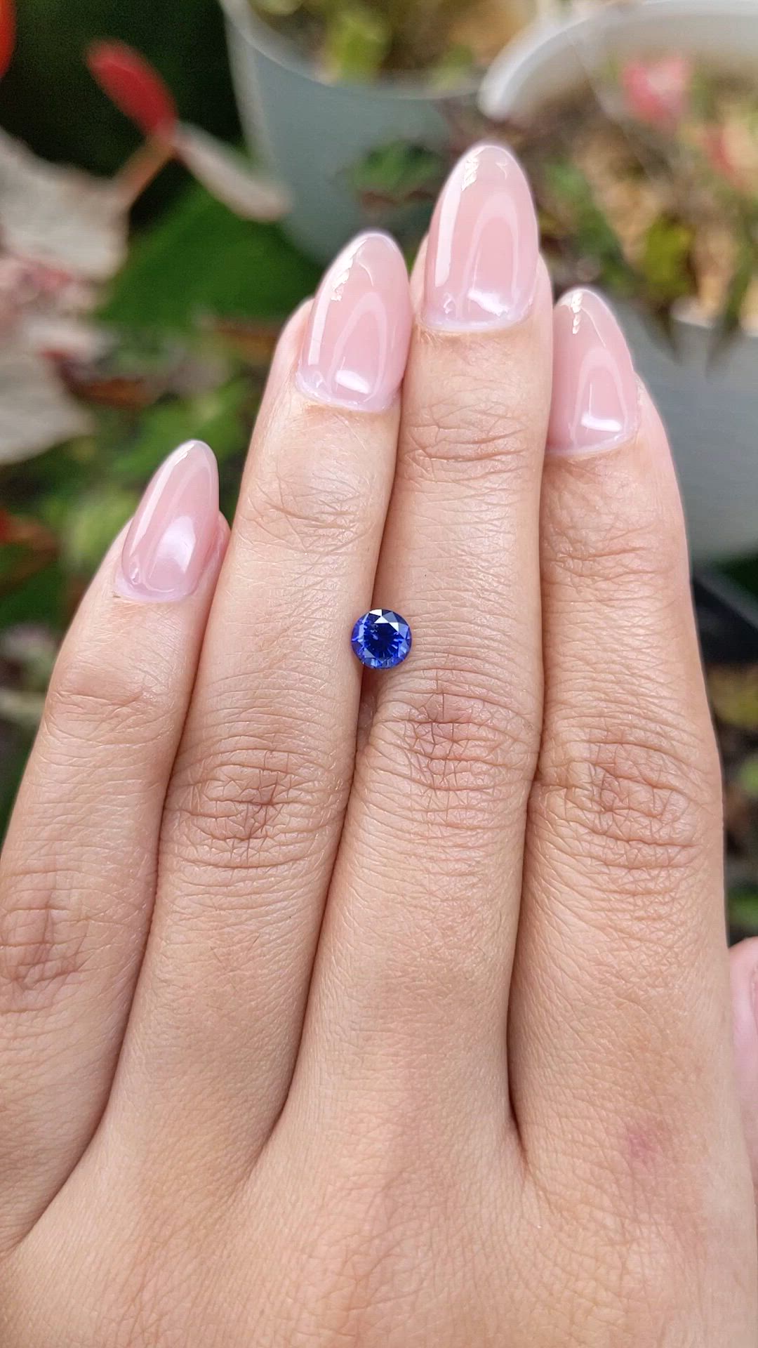 0.75 Ct. Blue Sapphire from Ceylon (Sri Lanka) Size Video
