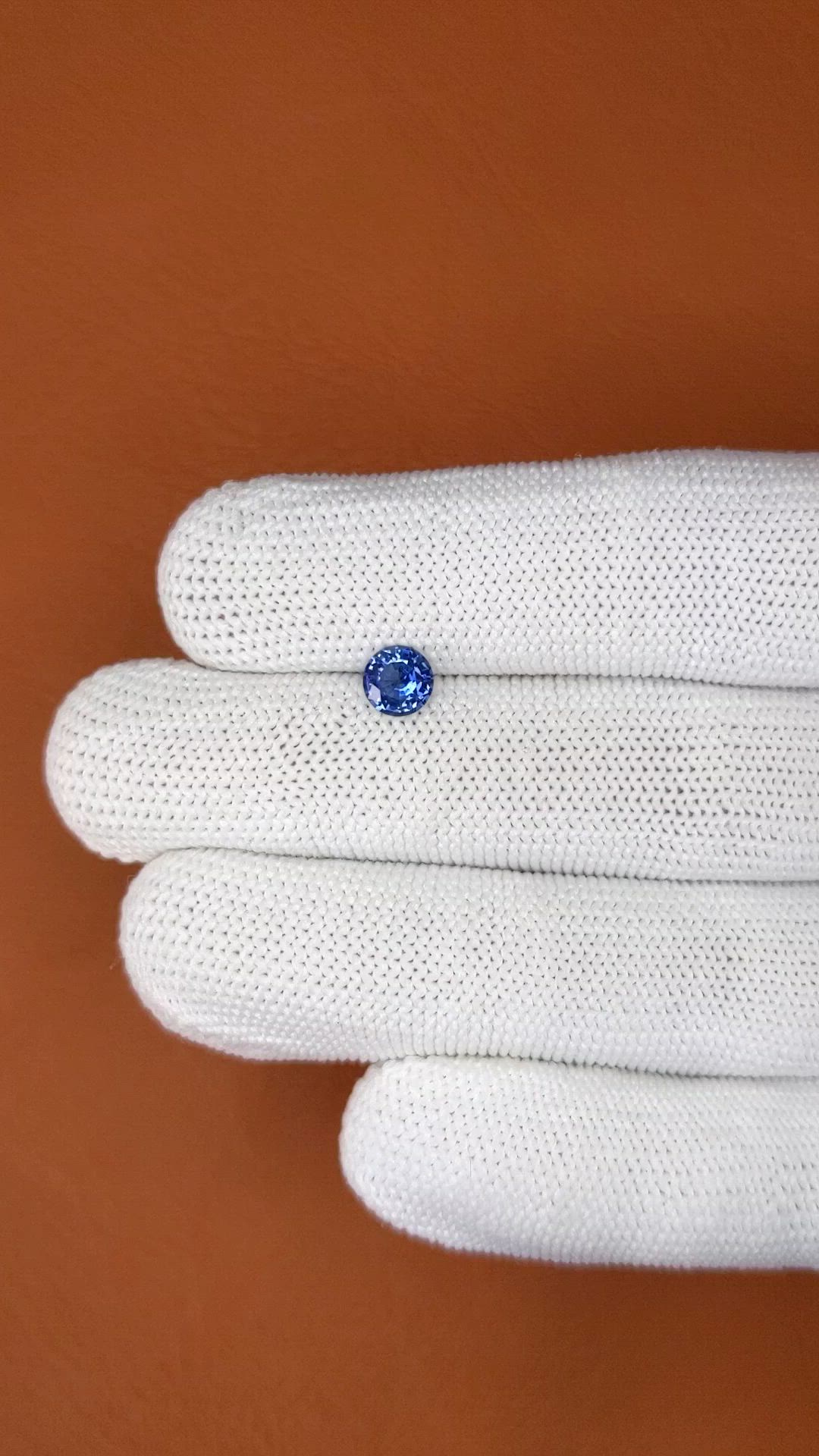 0.71 Ct. Blue Sapphire from Ceylon (Sri Lanka) Size Video