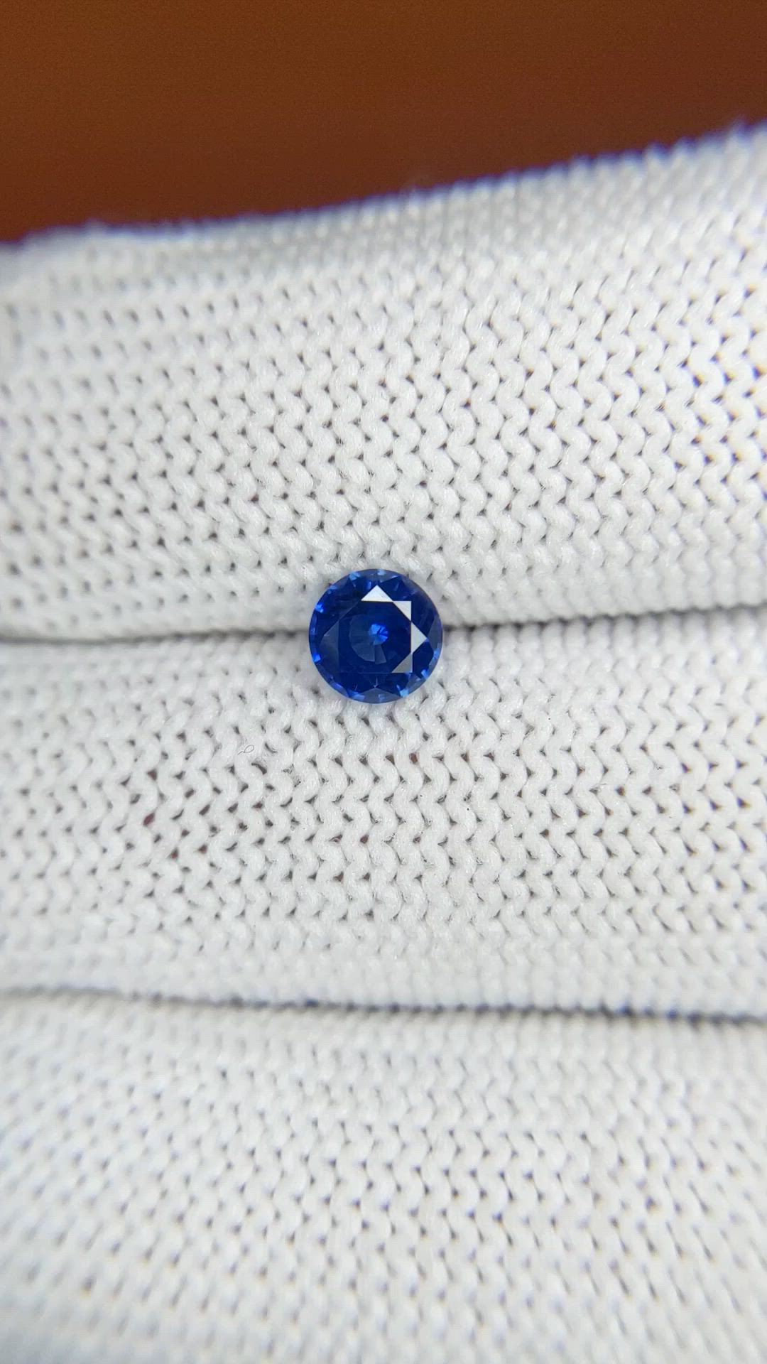 0.68 Ct. Blue Sapphire from Ceylon (Sri Lanka) Size Video