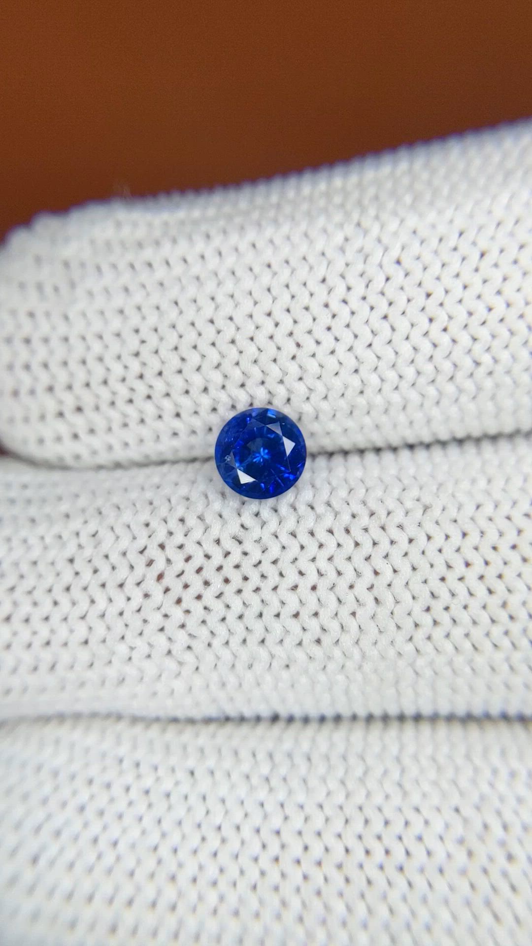 0.63 Ct. Blue Sapphire from Ceylon (Sri Lanka) Size Video