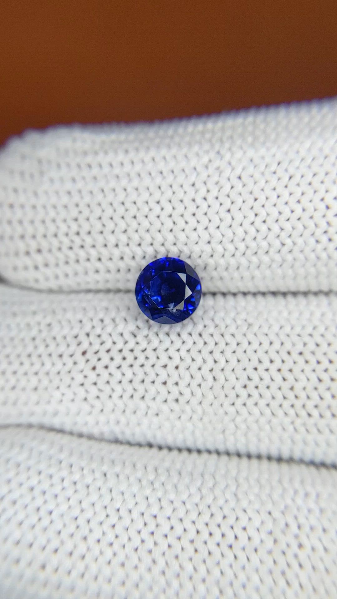1.41 Ct. Blue Sapphire from Ceylon (Sri Lanka) Size Video