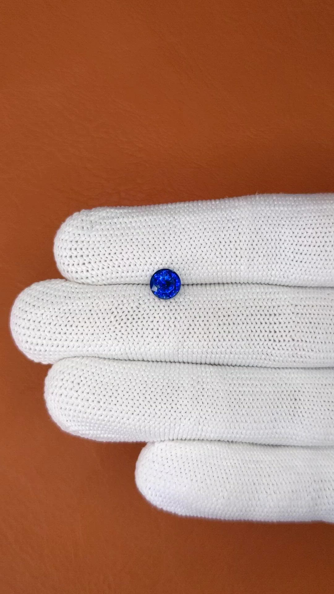 1.41 Ct. Blue Sapphire from Ceylon (Sri Lanka) Size Video