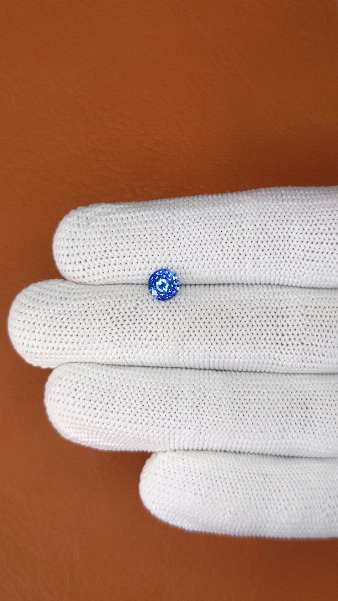 0.81 Ct. Blue Sapphire from Ceylon (Sri Lanka) Size Video