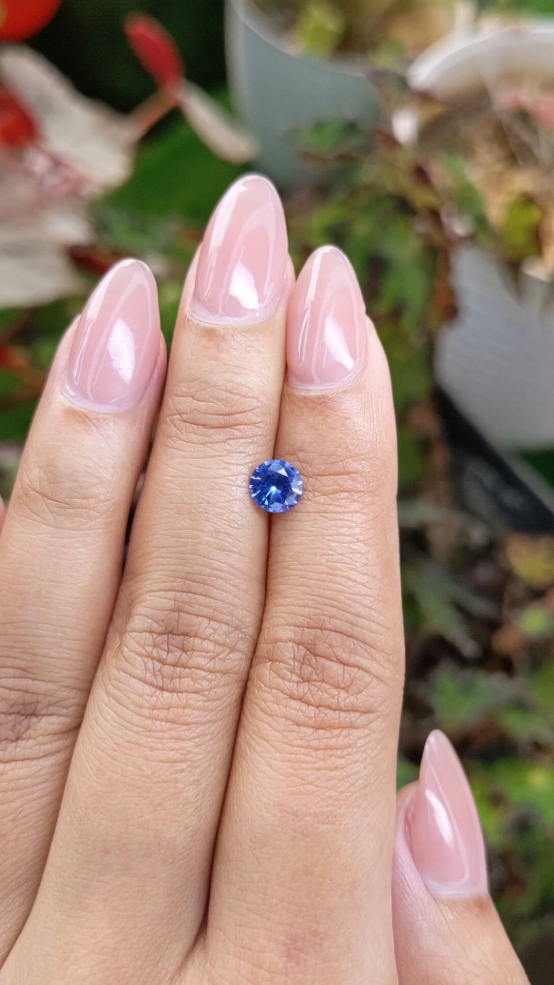 0.81 Ct. Blue Sapphire from Ceylon (Sri Lanka) Size Video