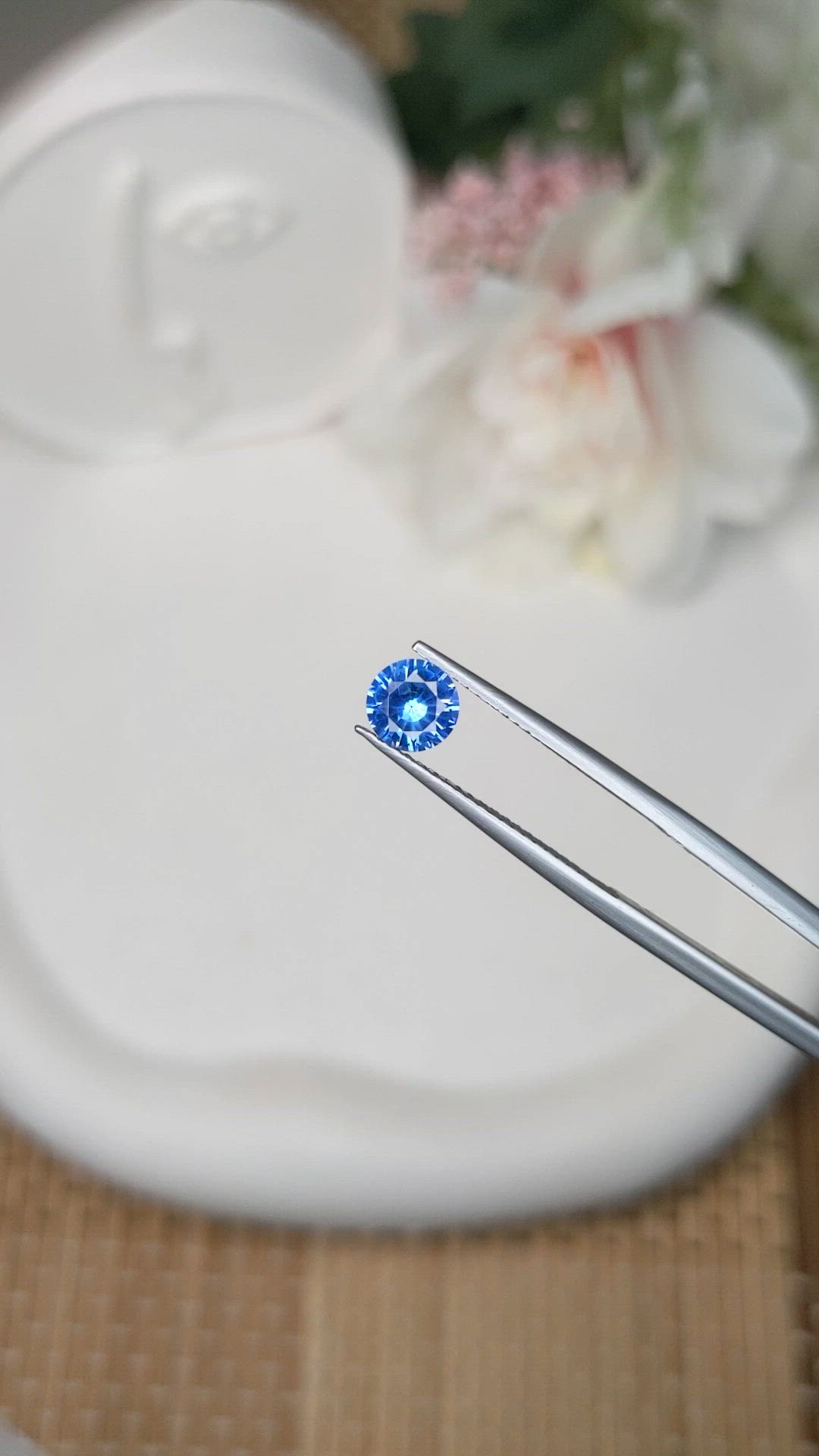 0.81 Ct. Blue Sapphire from Ceylon (Sri Lanka) Size Video