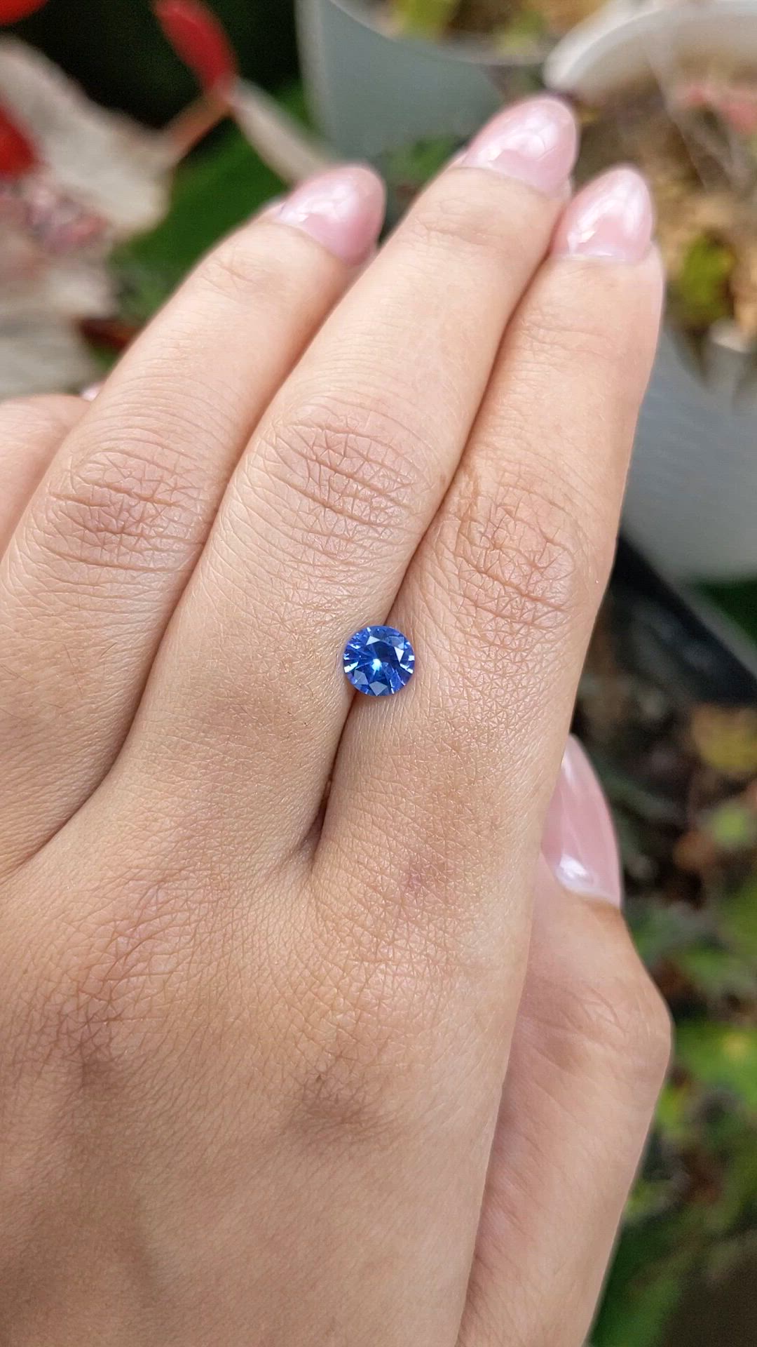 0.81 Ct. Blue Sapphire from Ceylon (Sri Lanka) Size Video