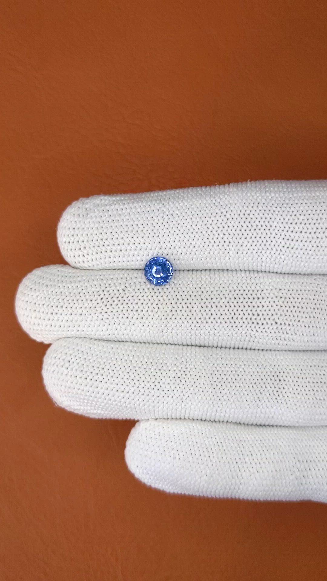 1.06 Ct. Blue Sapphire from Ceylon (Sri Lanka) Size Video