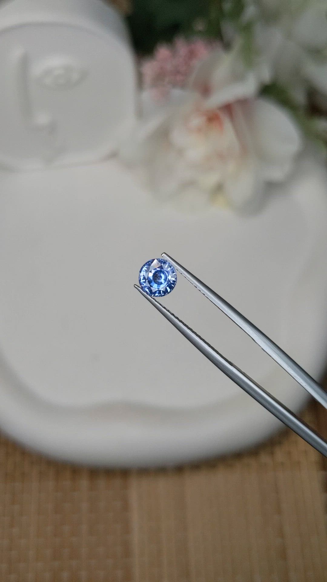 1.06 Ct. Blue Sapphire from Ceylon (Sri Lanka) Size Video