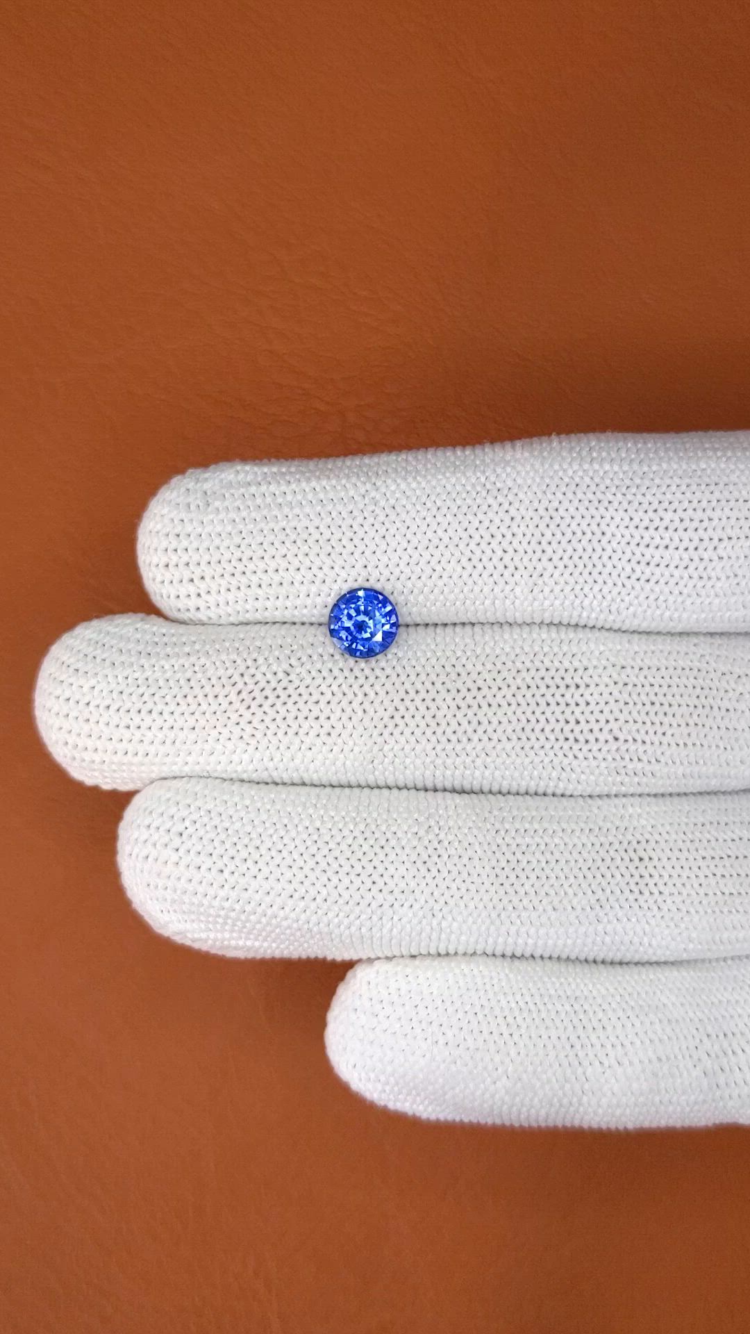 1.32 Ct. Blue Sapphire from Ceylon (Sri Lanka) Size Video