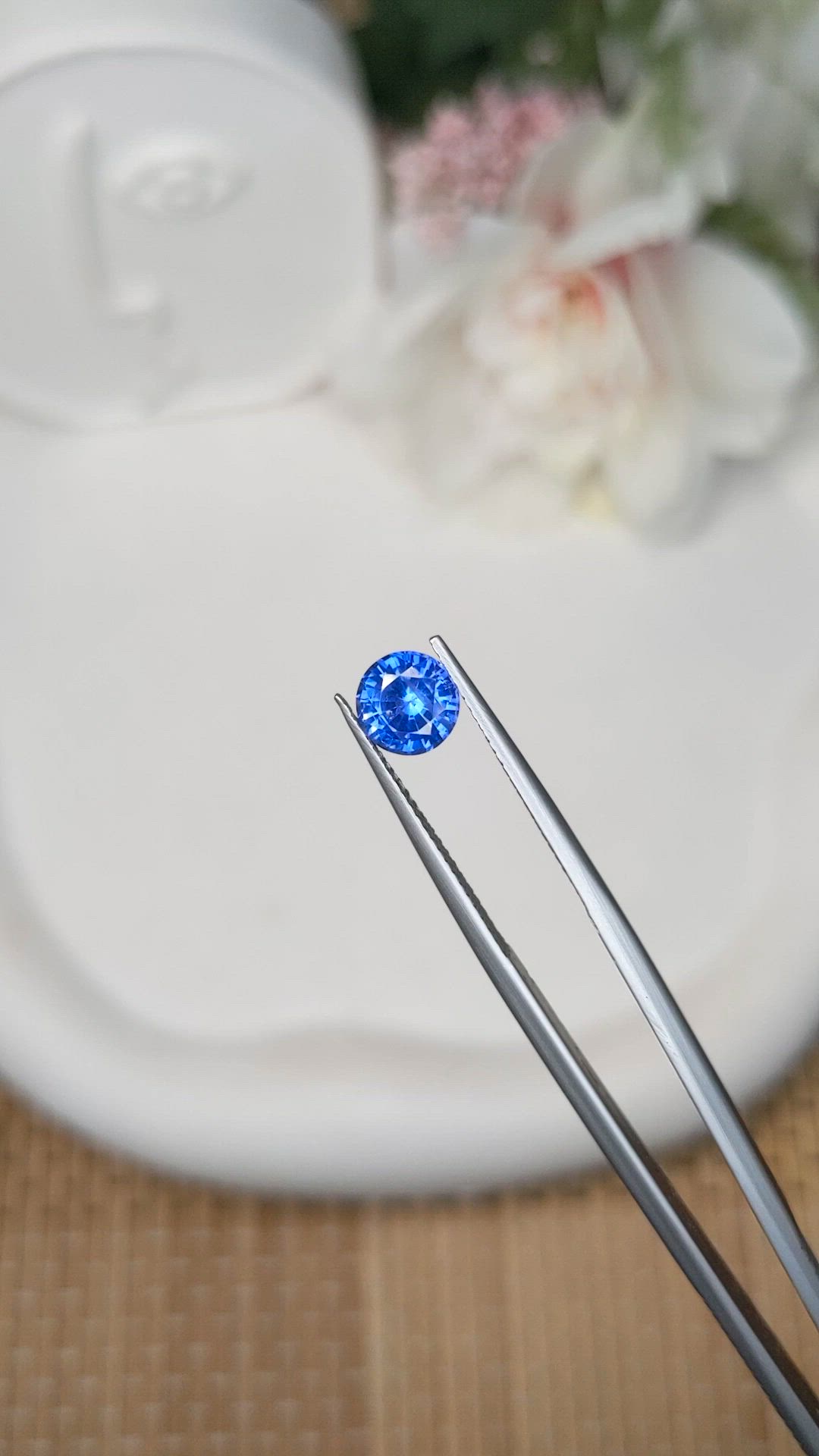 1.32 Ct. Blue Sapphire from Ceylon (Sri Lanka) Size Video