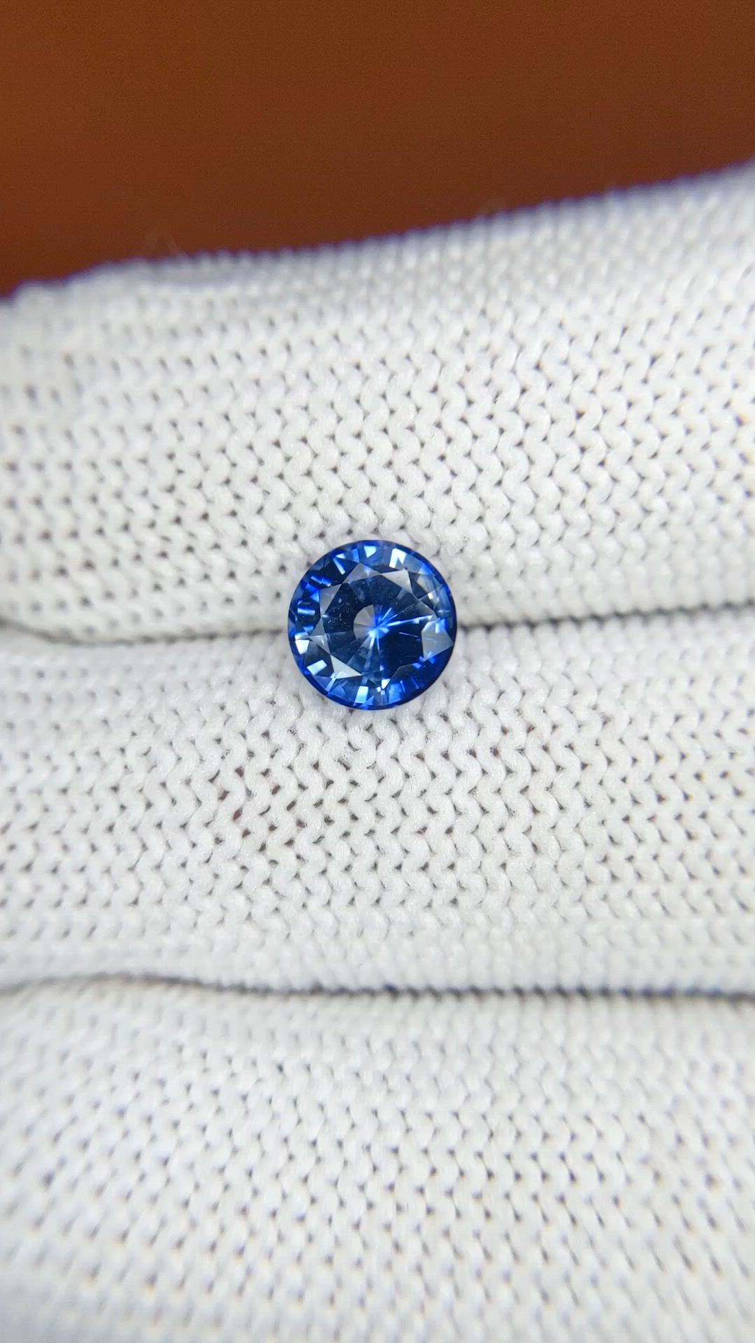 1.56 Ct. Blue Sapphire from Ceylon (Sri Lanka) Size Video
