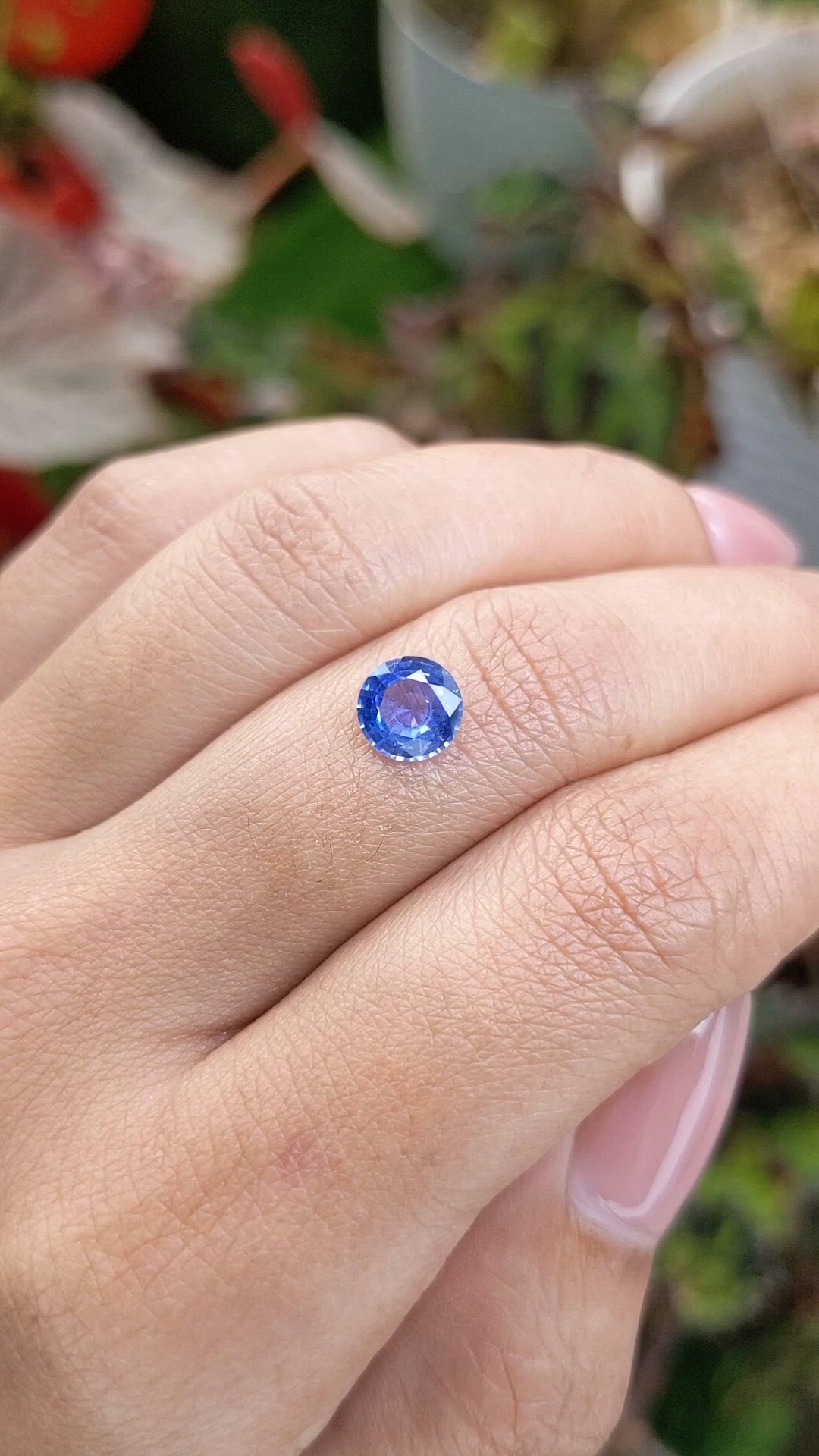 1.25 Ct. Blue Sapphire from Ceylon (Sri Lanka) Size Video