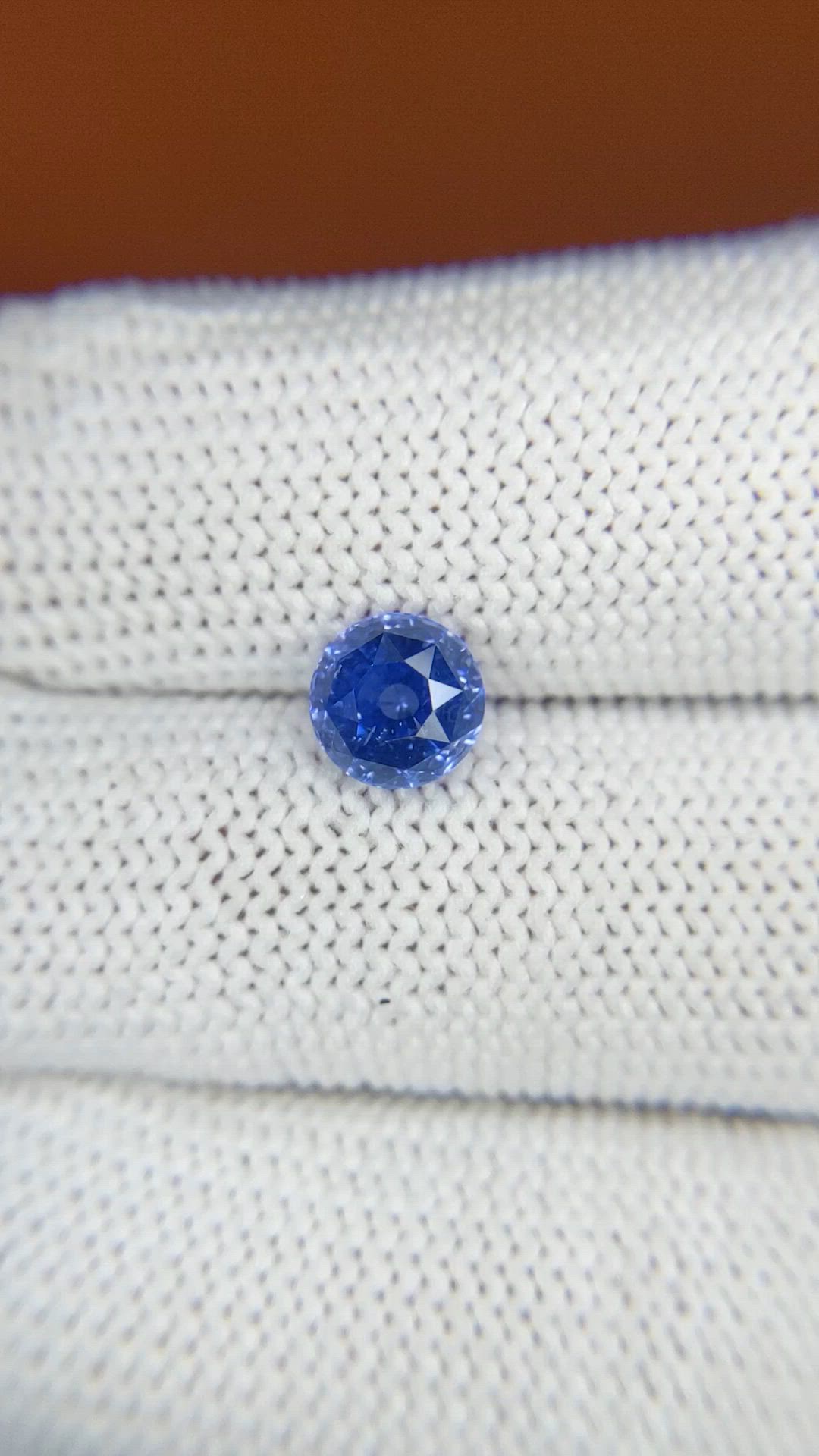 1.65 Ct. Blue Sapphire from Ceylon (Sri Lanka) Size Video