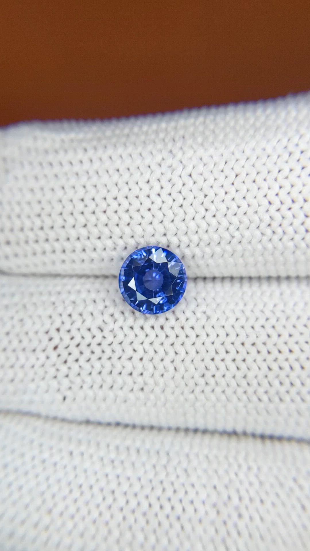 1.40 Ct. Blue Sapphire from Ceylon (Sri Lanka) Size Video