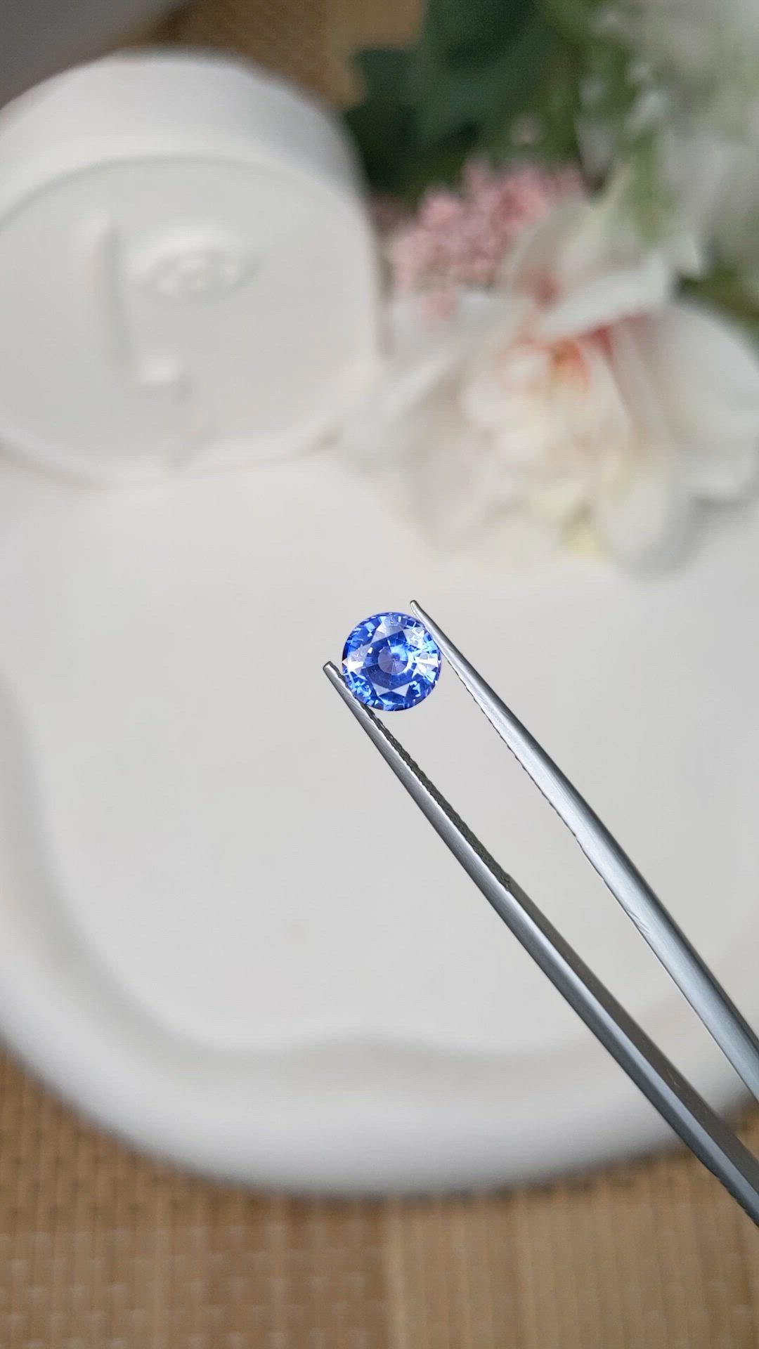 1.40 Ct. Blue Sapphire from Ceylon (Sri Lanka) Size Video
