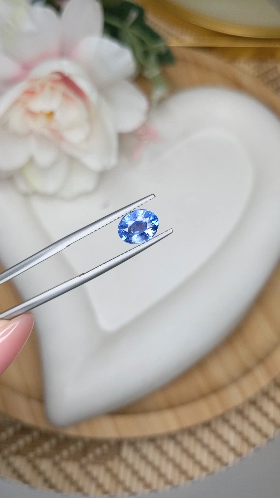 1.76 Ct. Blue Sapphire from Ceylon (Sri Lanka) Size Video