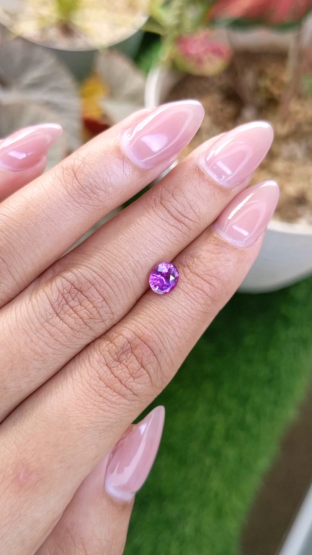 1.06 Ct. Pinkish Purple Sapphire from Ceylon (Sri Lanka) Size Video