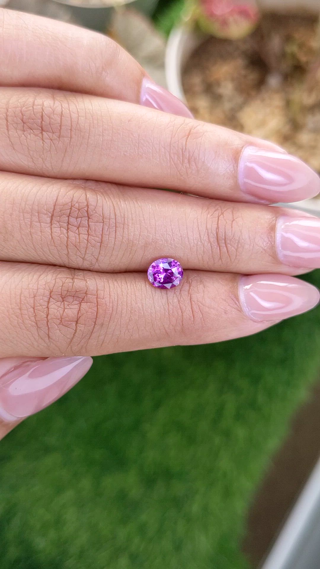 1.06 Ct. Pinkish Purple Sapphire from Ceylon (Sri Lanka) Size Video