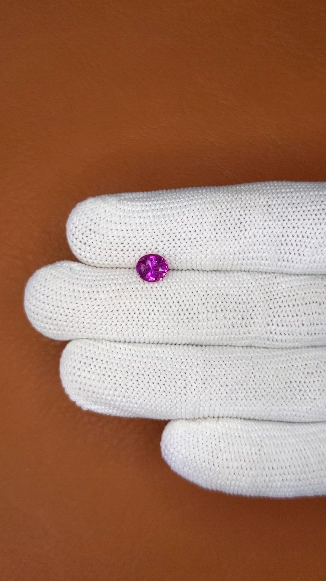 1.06 Ct. Pinkish Purple Sapphire from Ceylon (Sri Lanka) Size Video