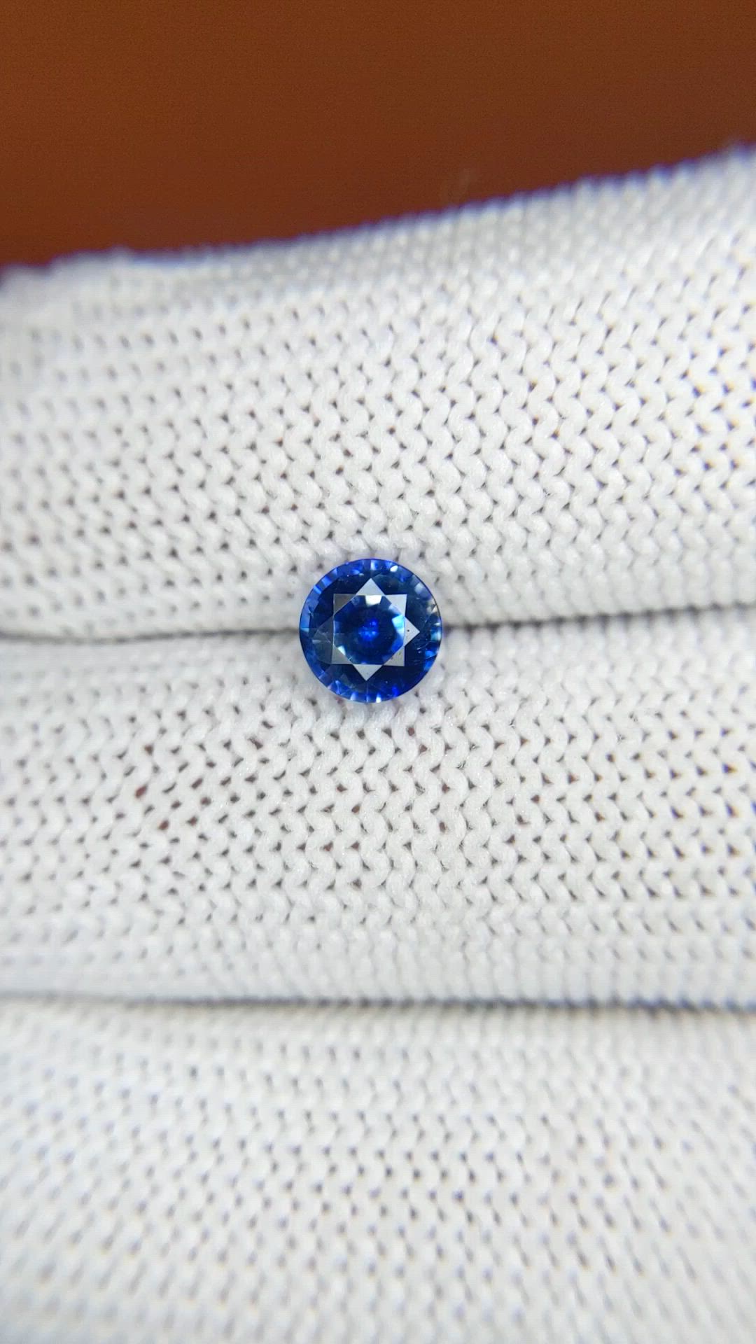 1.13 Ct. Blue Sapphire from Ceylon (Sri Lanka) Size Video