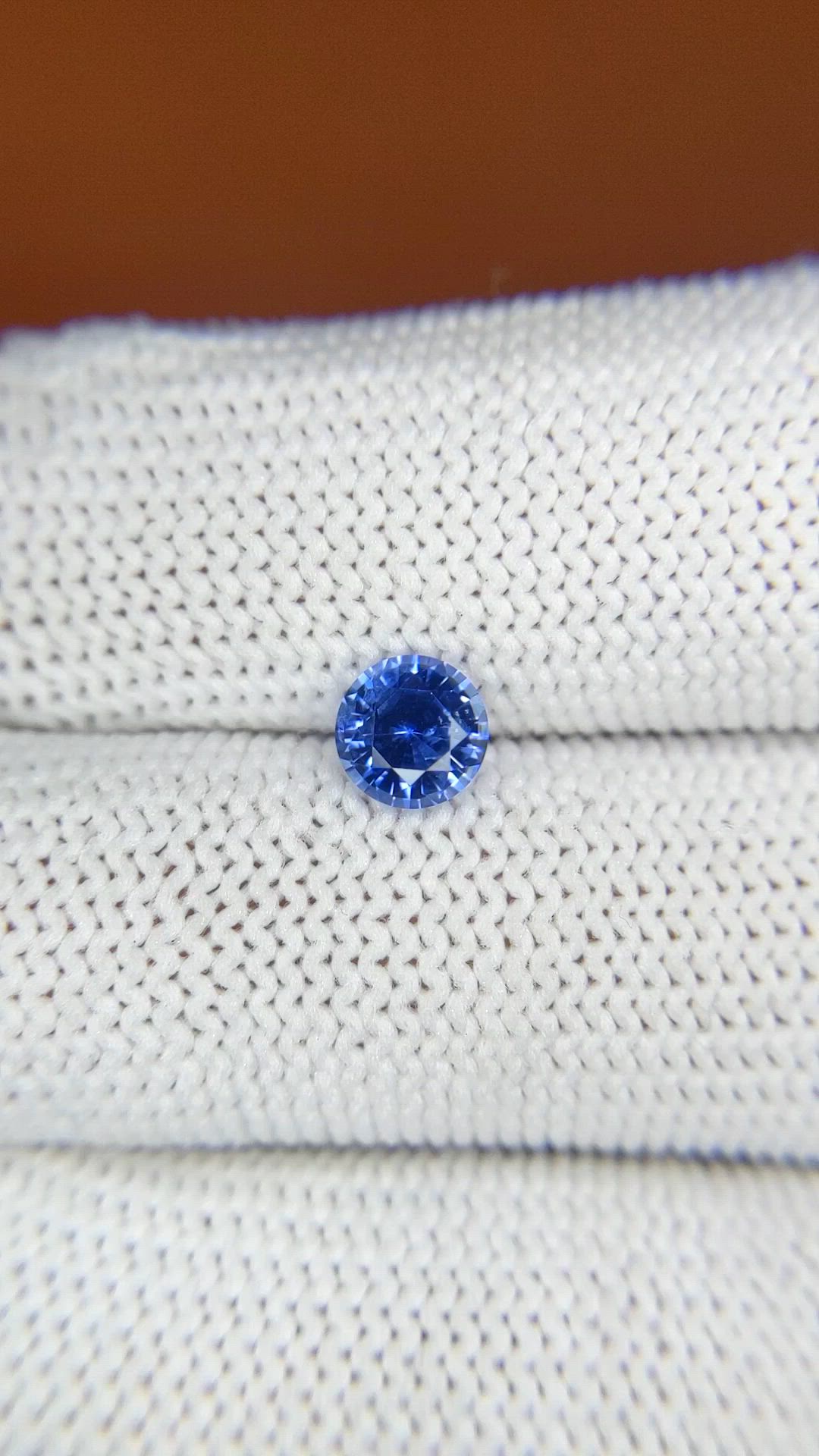 0.79 Ct. Blue Sapphire from Ceylon (Sri Lanka) Size Video
