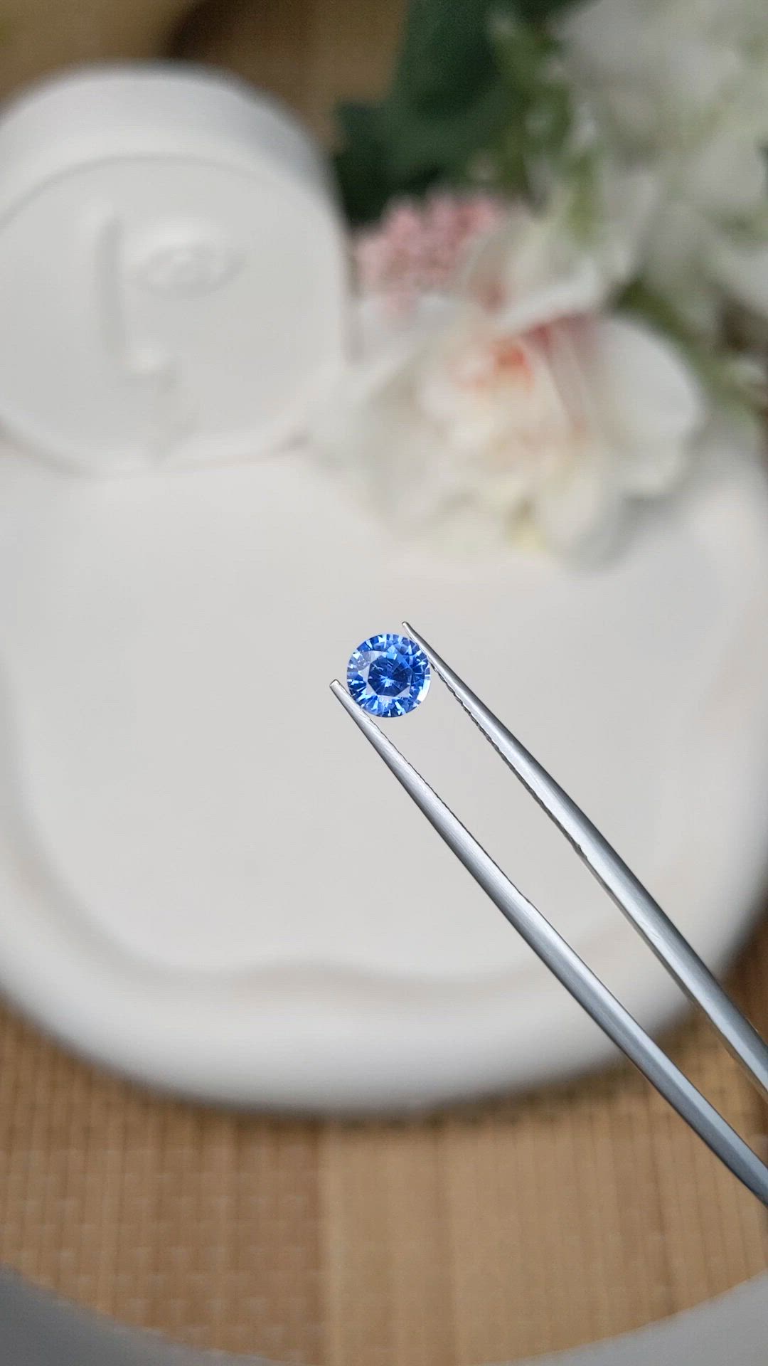 0.79 Ct. Blue Sapphire from Ceylon (Sri Lanka) Size Video