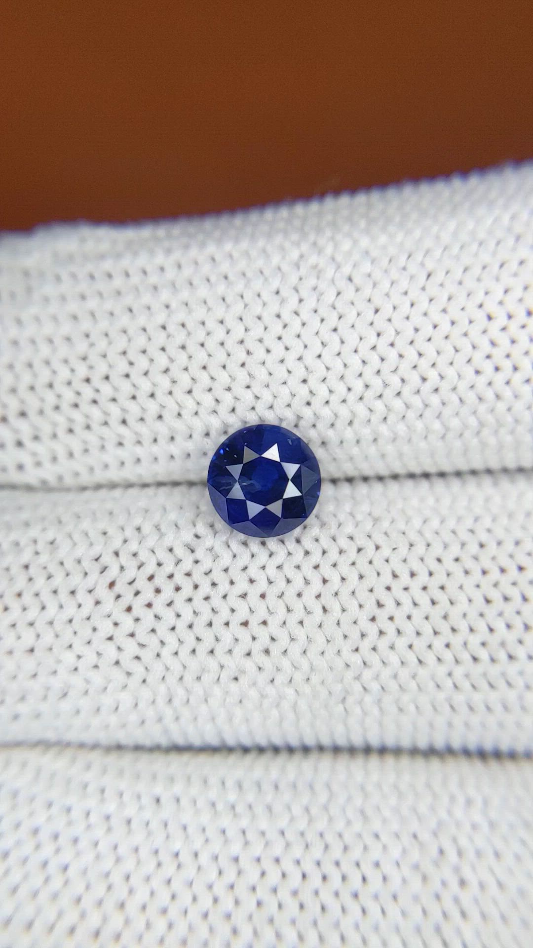1.42 Ct. Blue Sapphire from Ceylon (Sri Lanka) Size Video