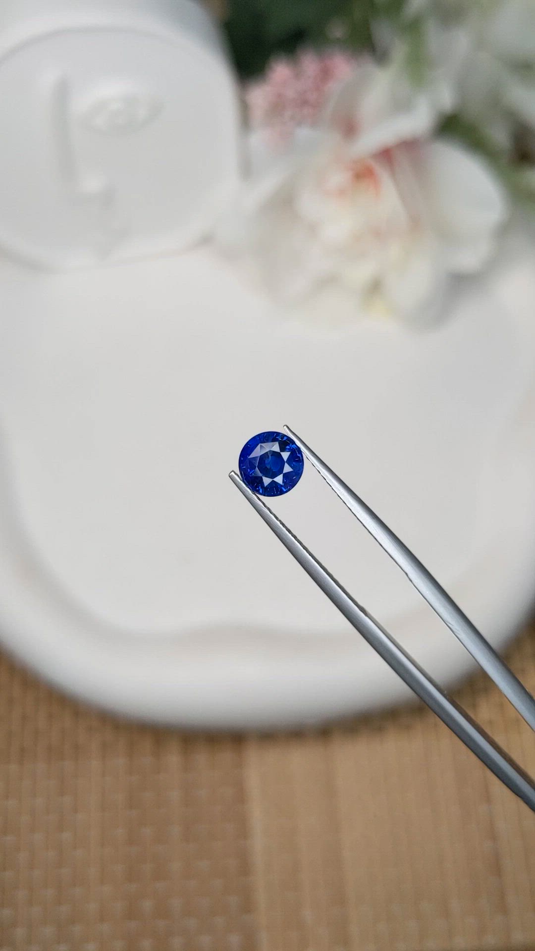 1.42 Ct. Blue Sapphire from Ceylon (Sri Lanka) Size Video