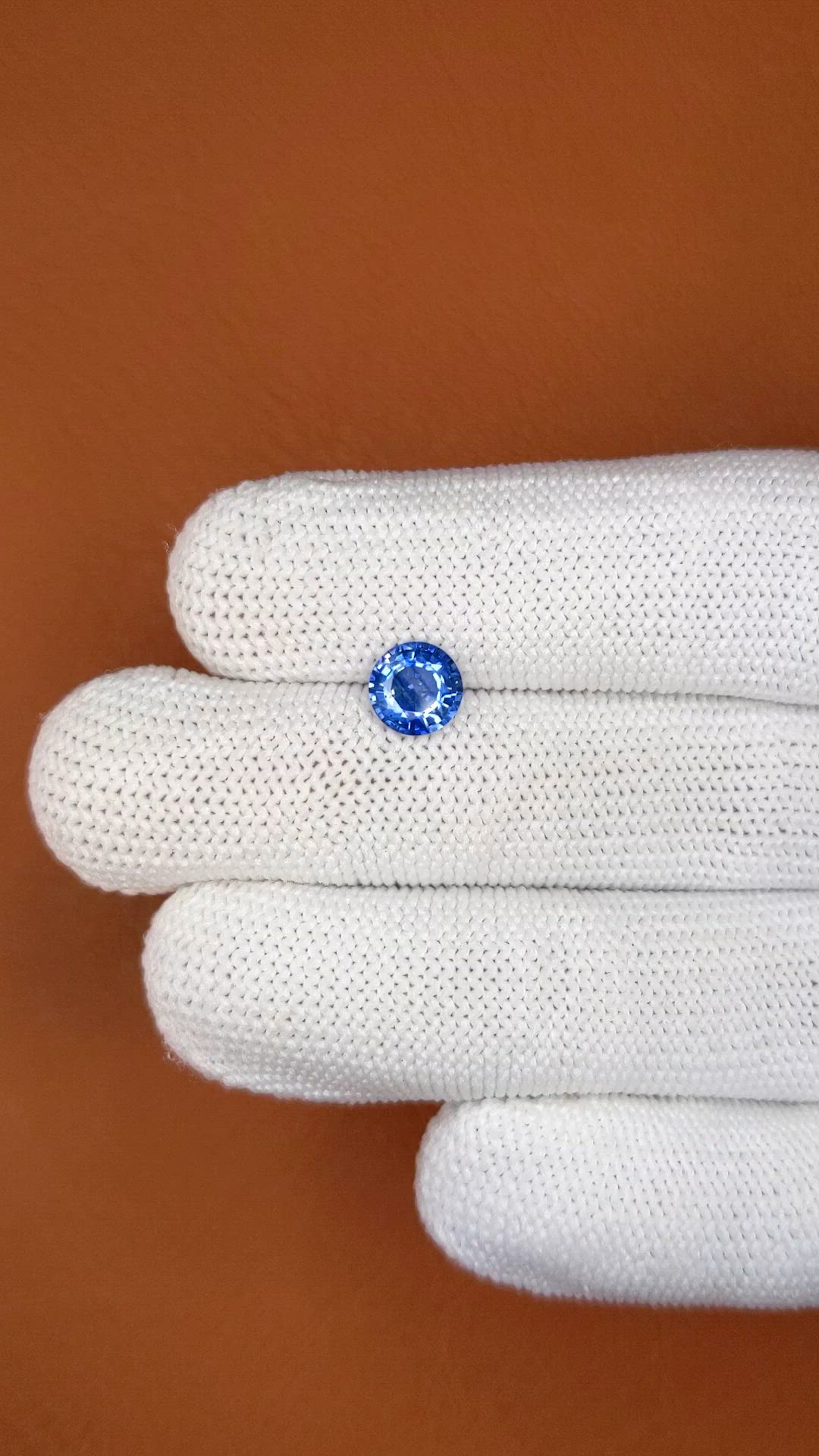 1.35 Ct. Blue Sapphire from Ceylon (Sri Lanka) Size Video