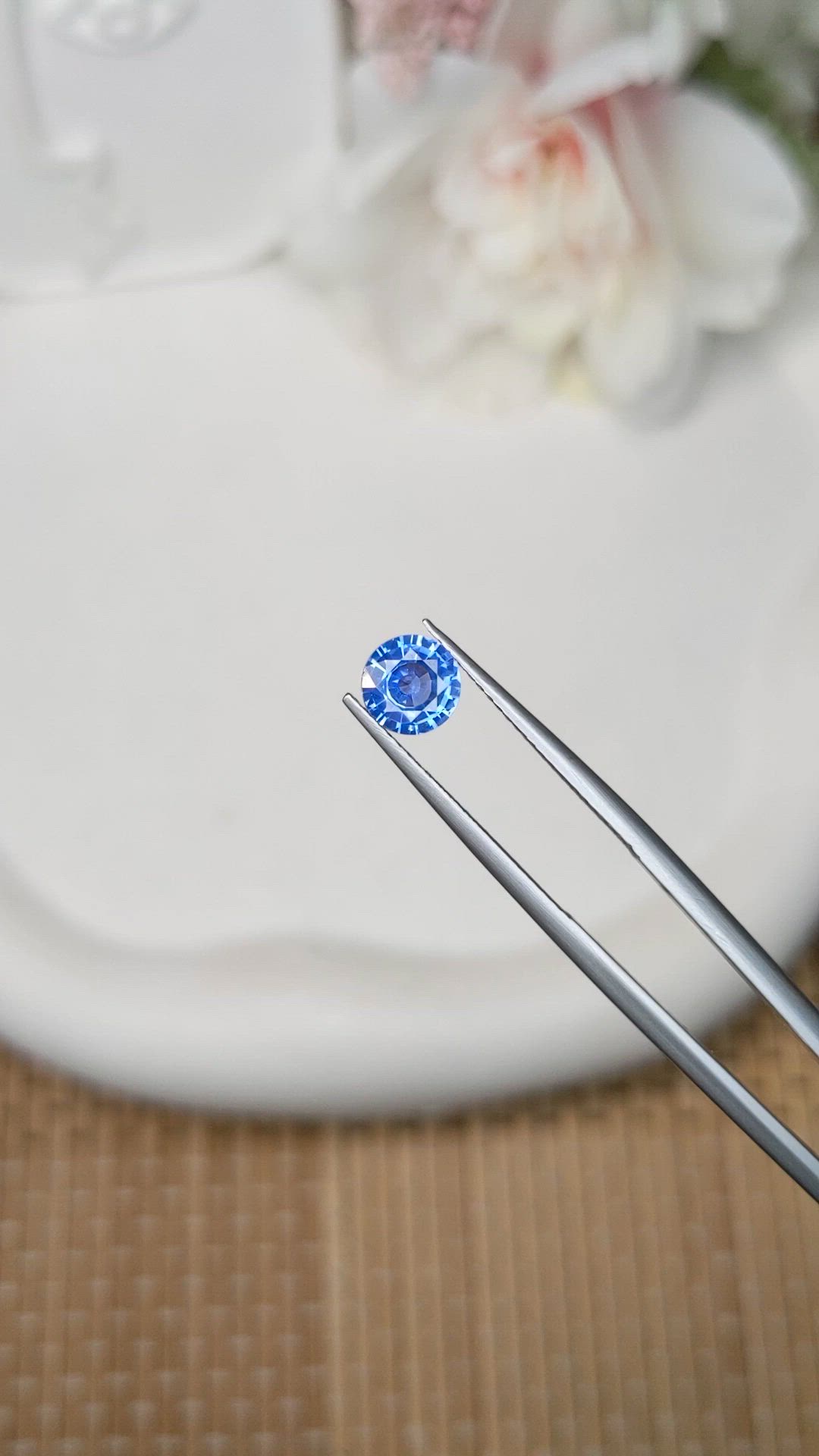 0.98 Ct. Blue Sapphire from Ceylon (Sri Lanka) Size Video