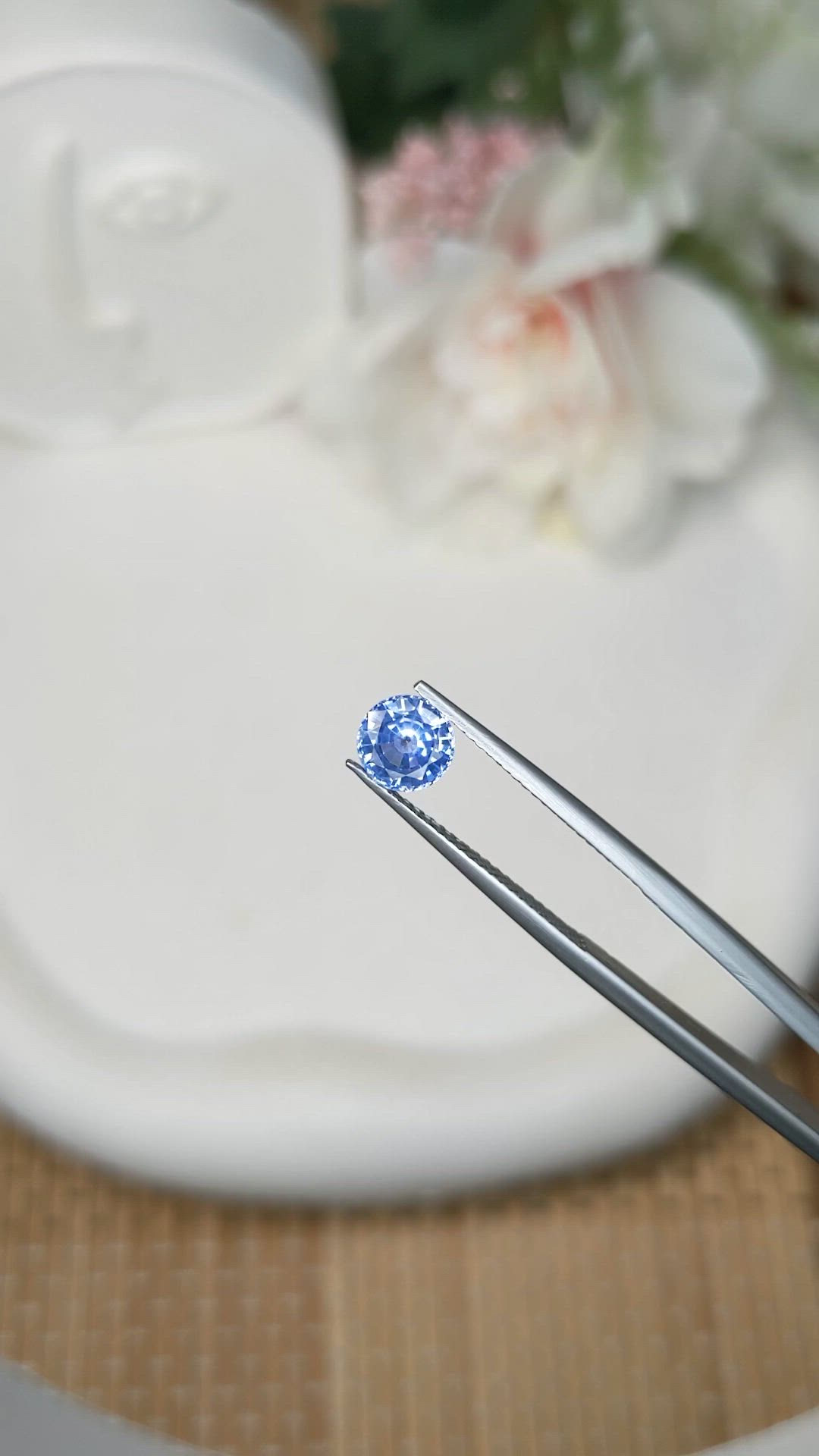 1.06 Ct. Blue Sapphire from Ceylon (Sri Lanka) Size Video