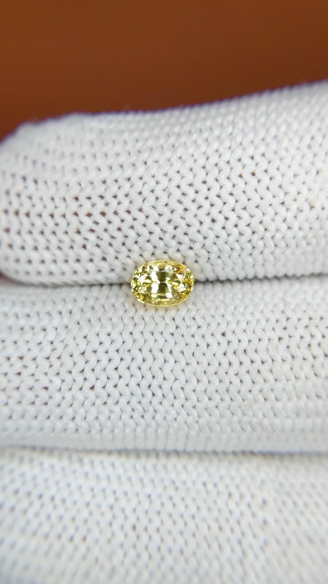 0.75 Ct. Yellow Sapphire from Ceylon (Sri Lanka) Size Video