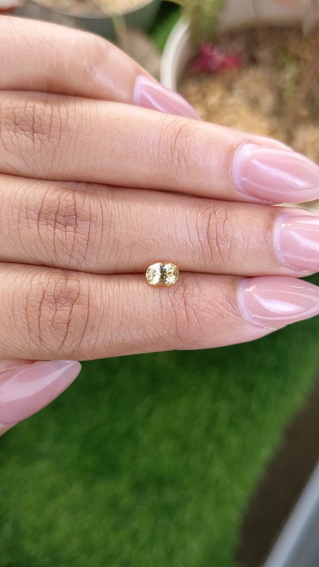 0.75 Ct. Yellow Sapphire from Ceylon (Sri Lanka) Size Video