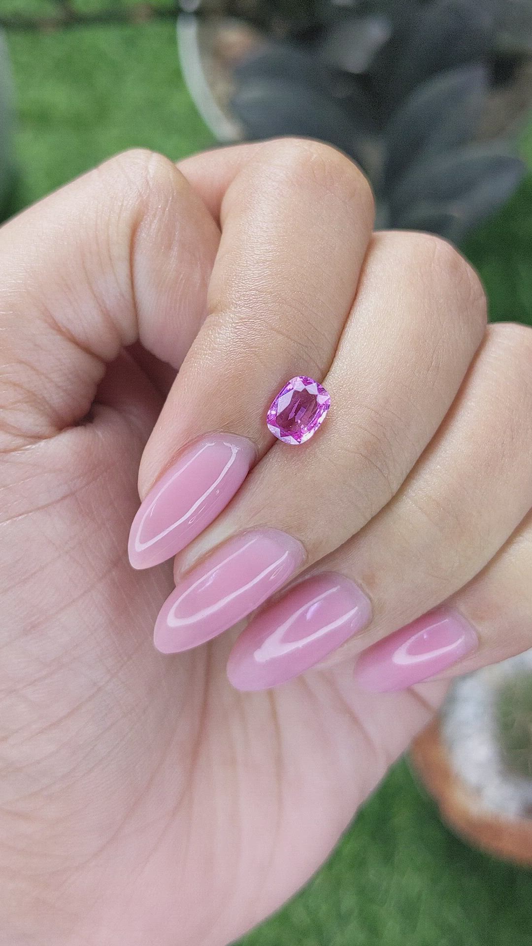 1.00 Ct. Purplish Pink Sapphire from Madagascar Size Video