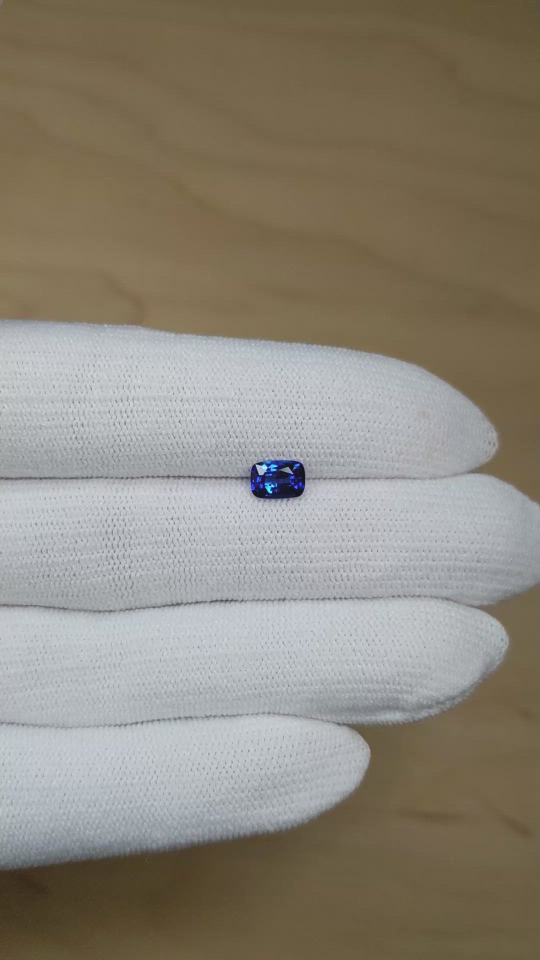 1.14 Ct. Blue Sapphire from Ceylon (Sri Lanka) Size Video