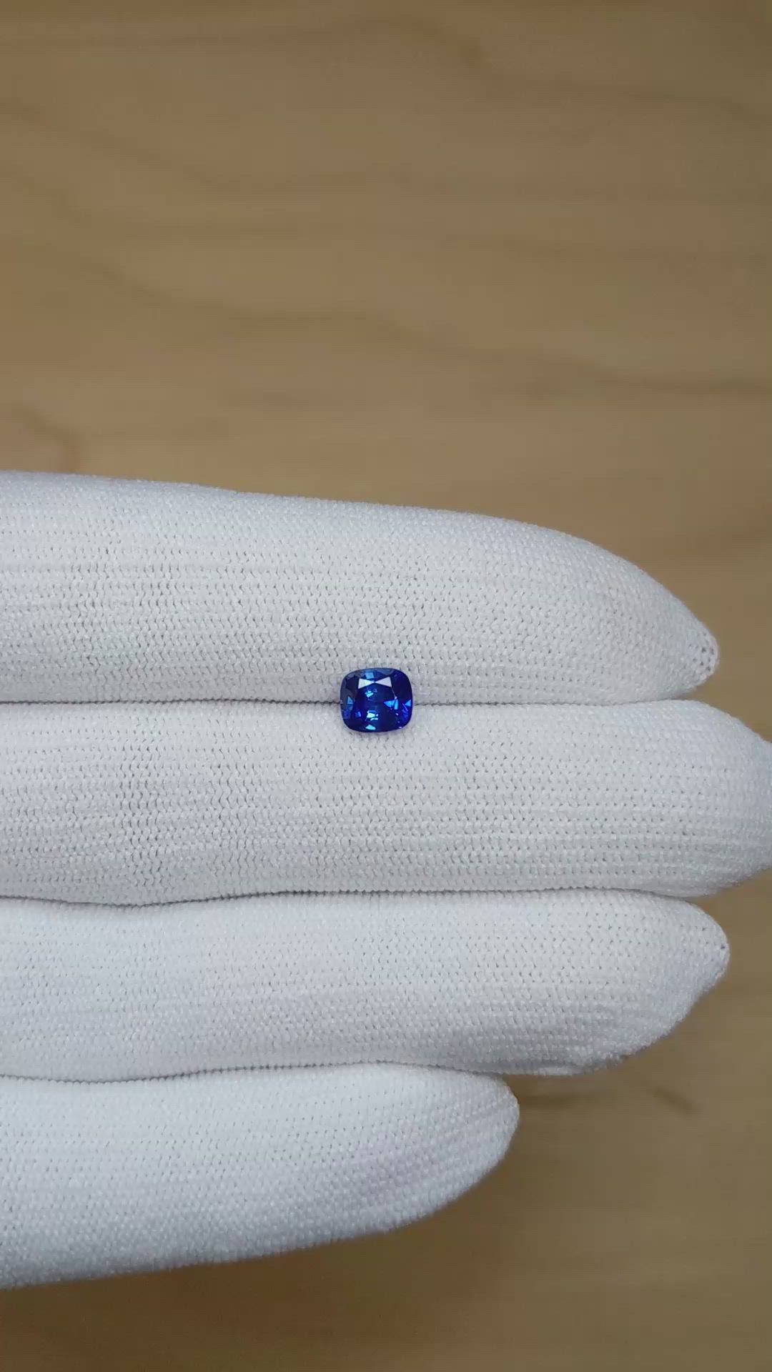 1.32 Ct. Blue Sapphire from Ceylon (Sri Lanka) Size Video