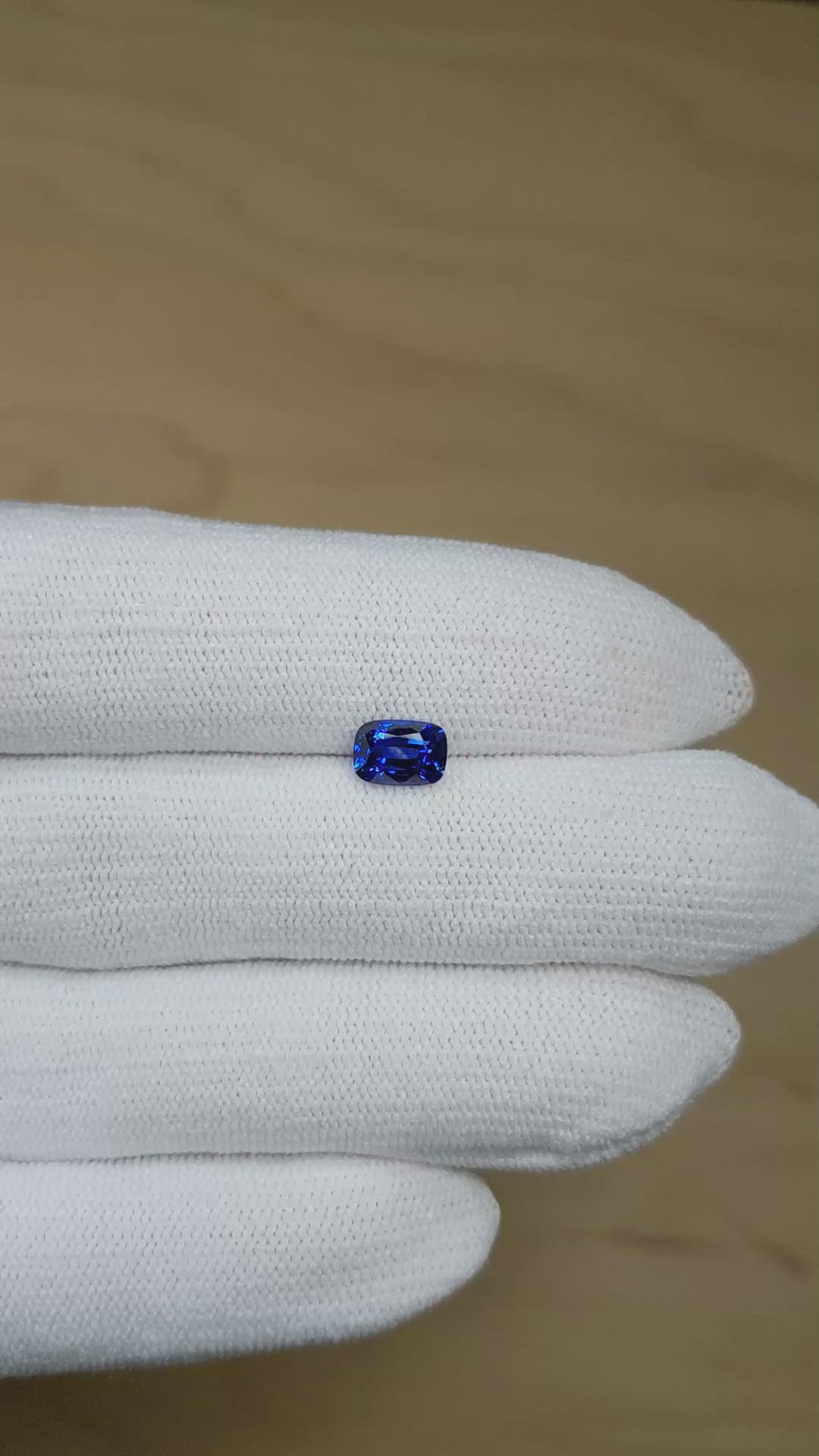 1.33 Ct. Blue Sapphire from Ceylon (Sri Lanka) Size Video