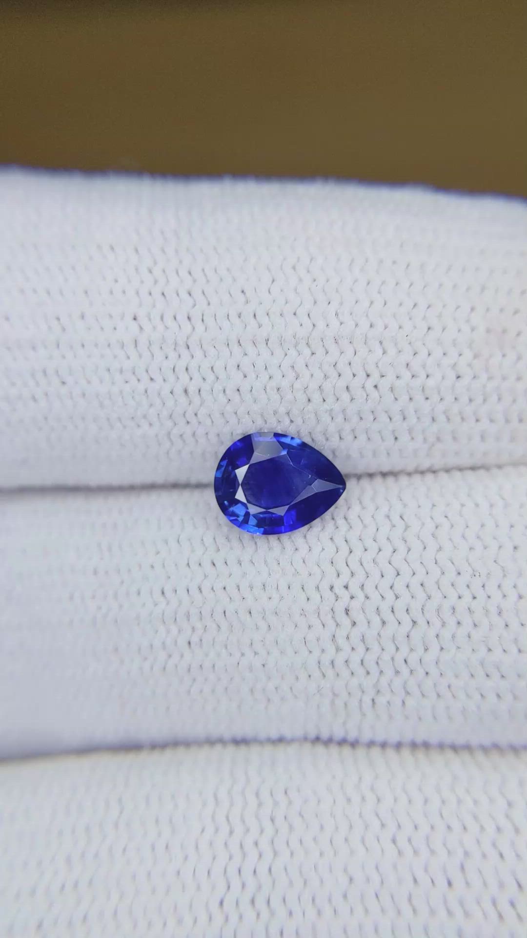 0.92 Ct. Blue Sapphire from Ceylon (Sri Lanka) Size Video
