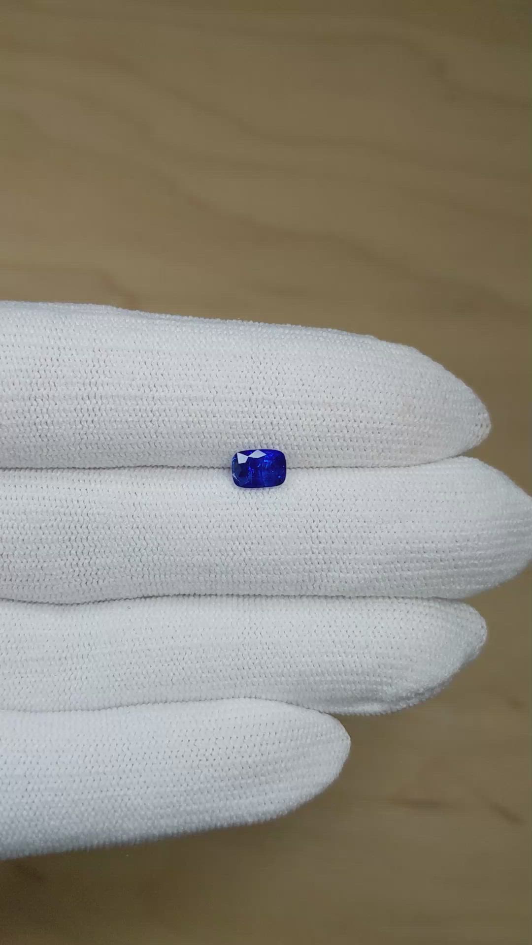 0.97 Ct. Blue Sapphire from Ceylon (Sri Lanka) Size Video