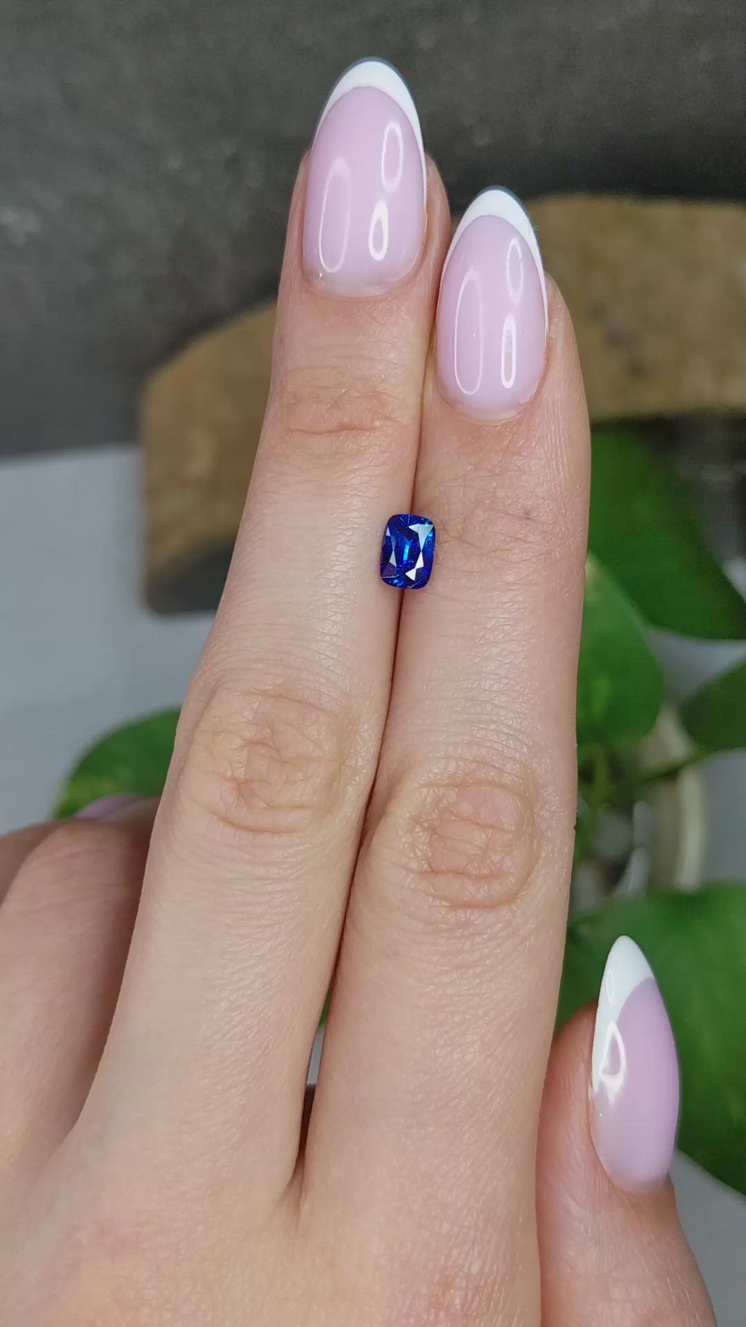 0.97 Ct. Blue Sapphire from Ceylon (Sri Lanka) Size Video