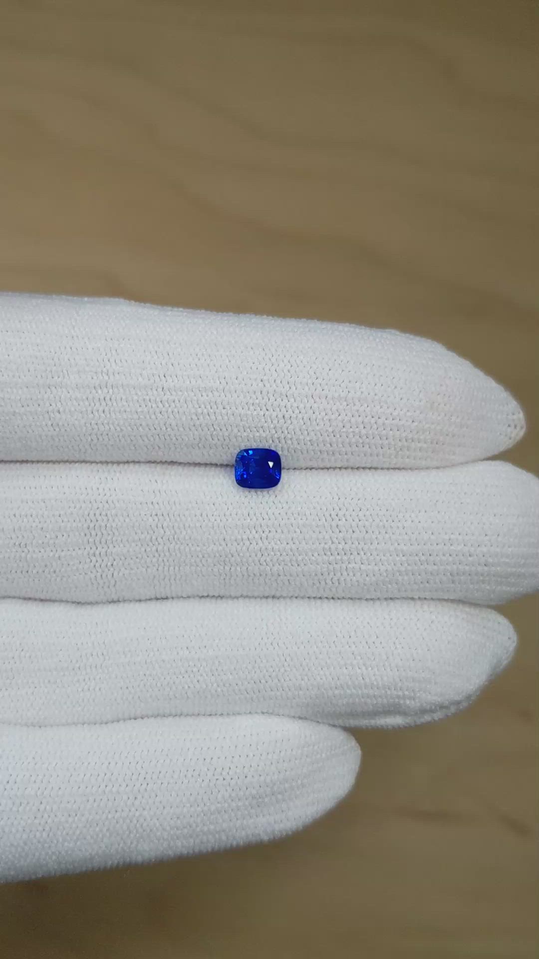 0.96 Ct. Blue Sapphire from Ceylon (Sri Lanka) Size Video